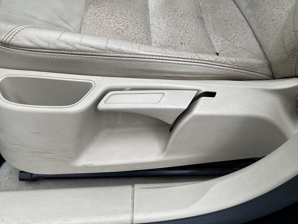 Škoda Octavia II 2.0 TDi Elegance