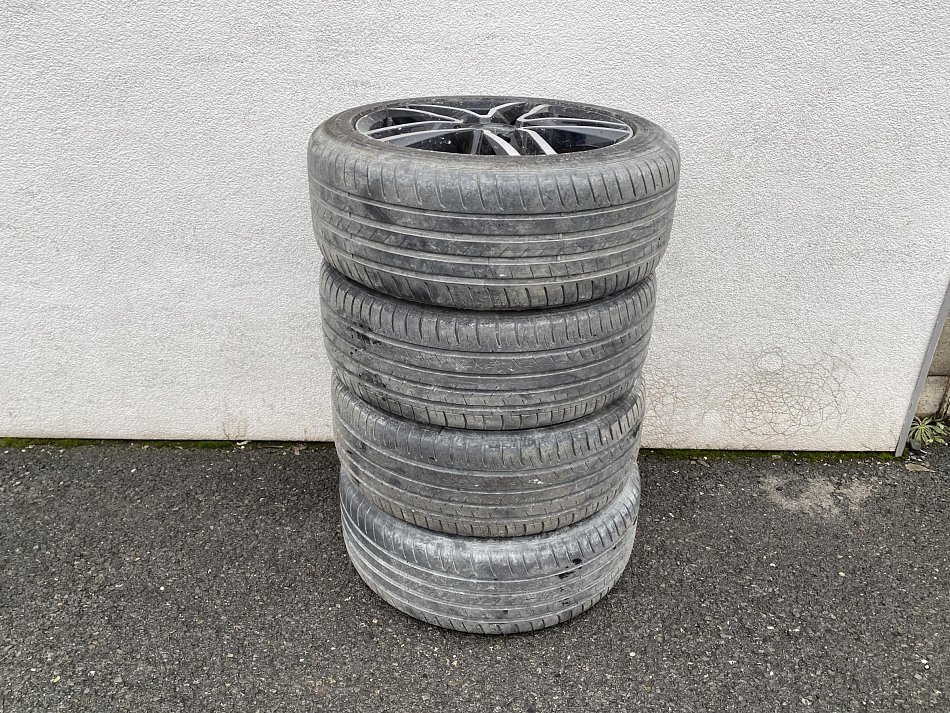 Škoda Octavia II 2.0 TDi Elegance