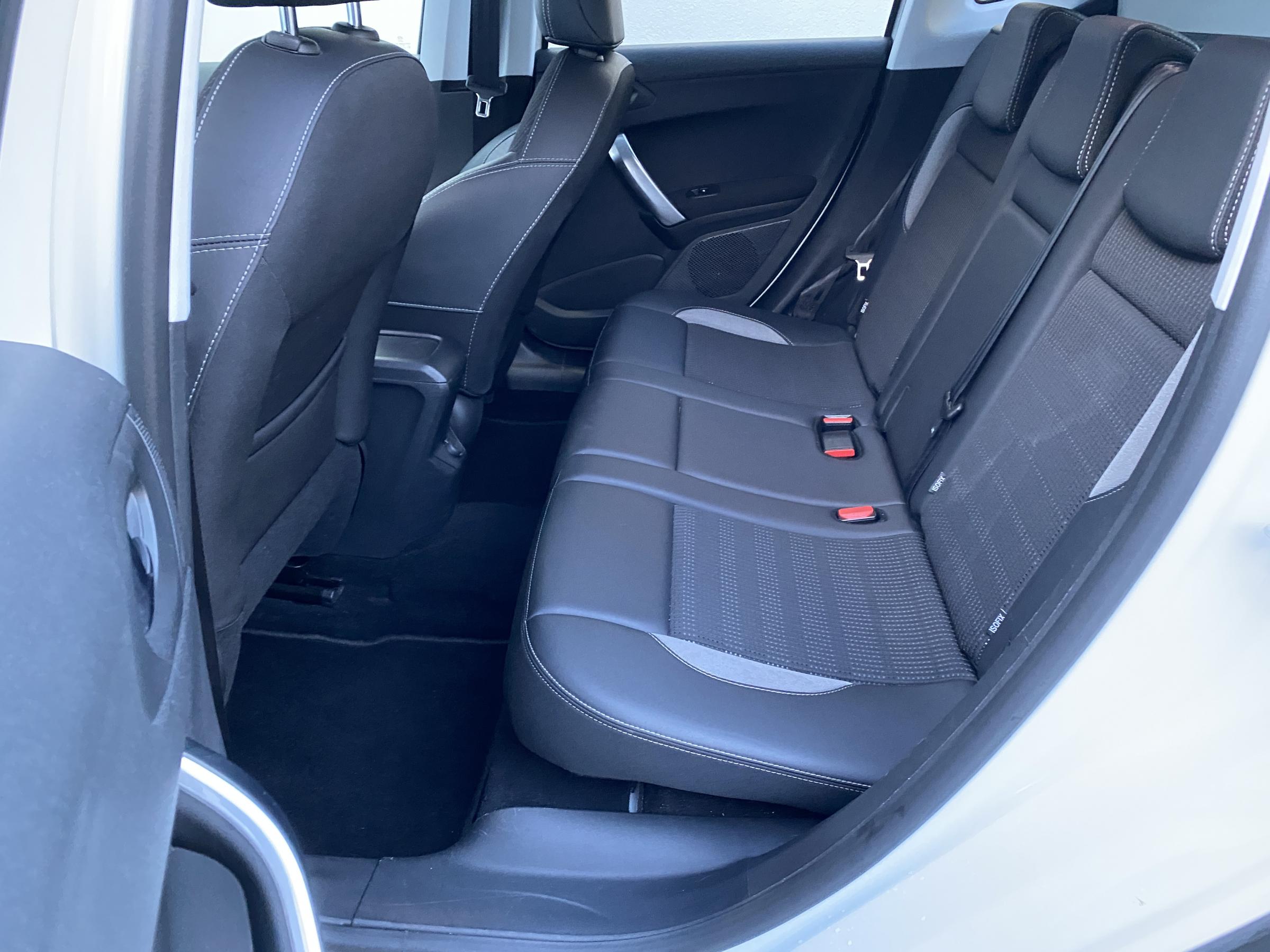 Peugeot 2008, 2019 - pohled č. 10