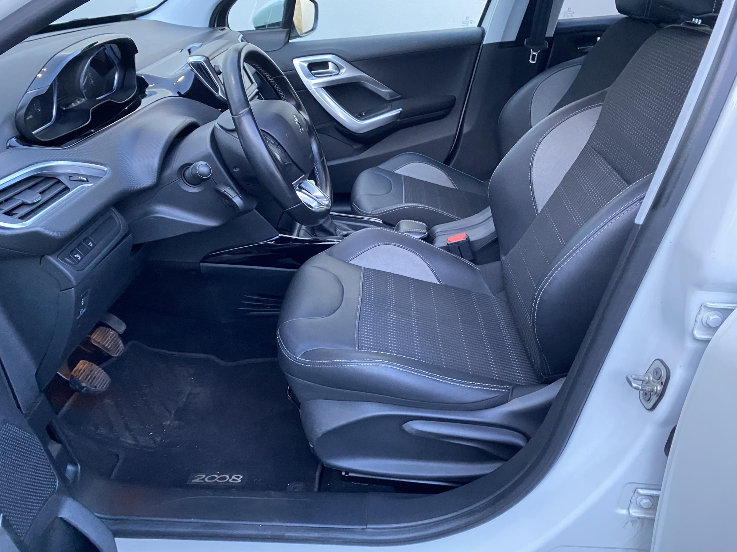 Peugeot 2008, 2019 - pohled č. 9