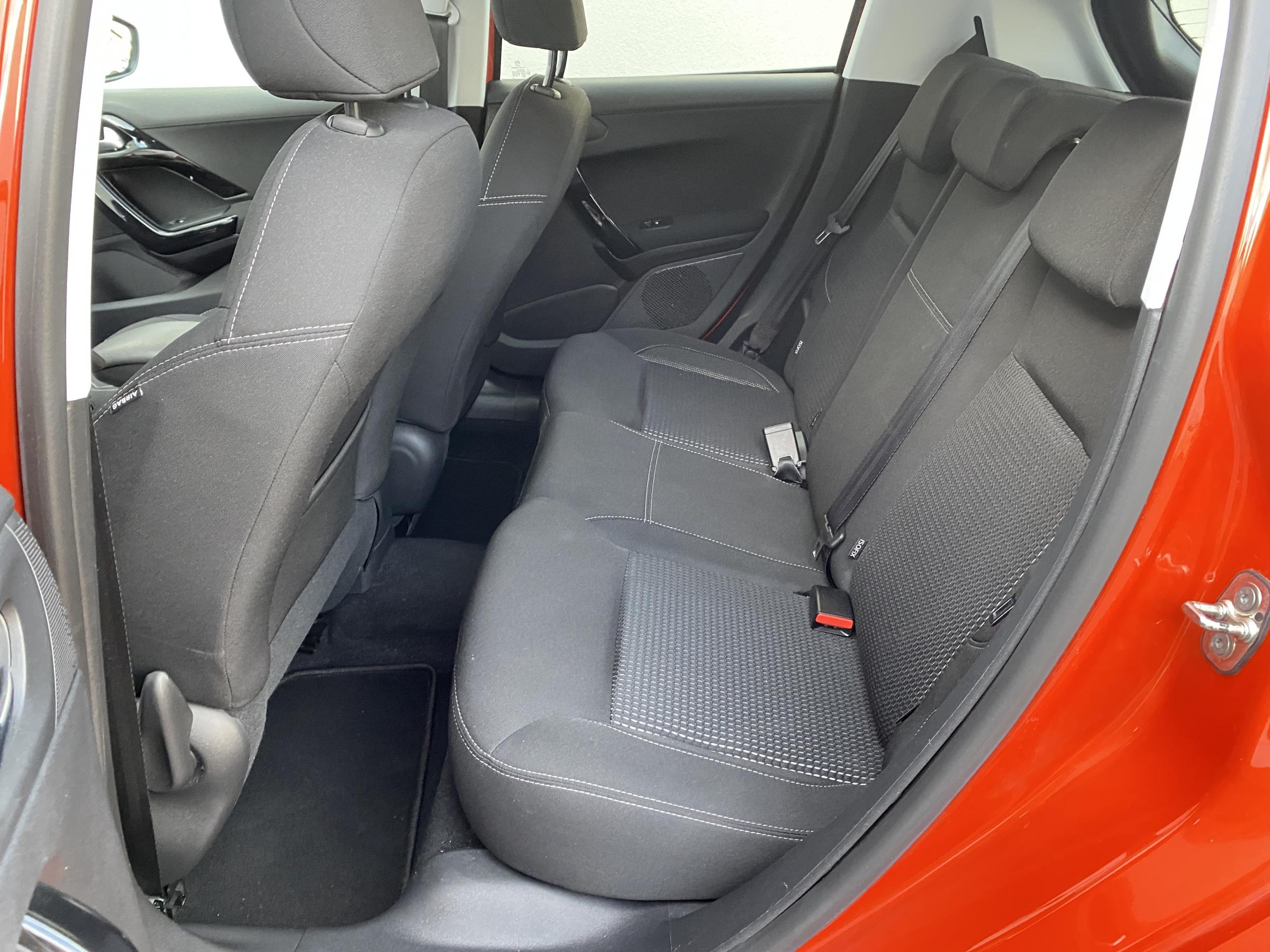 Peugeot 208, 2019 - pohled č. 11