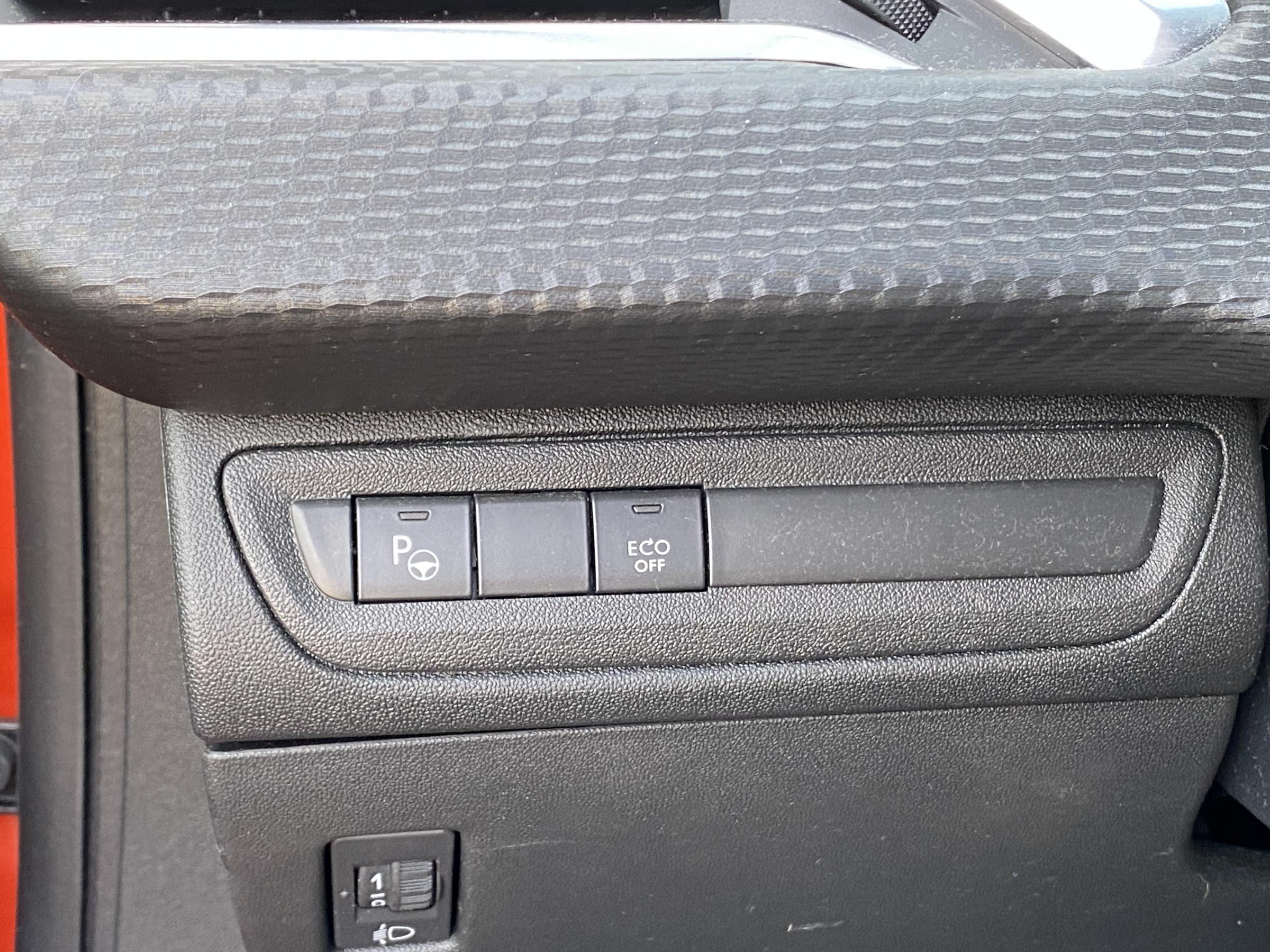 Peugeot 208, 2019 - pohled č. 14