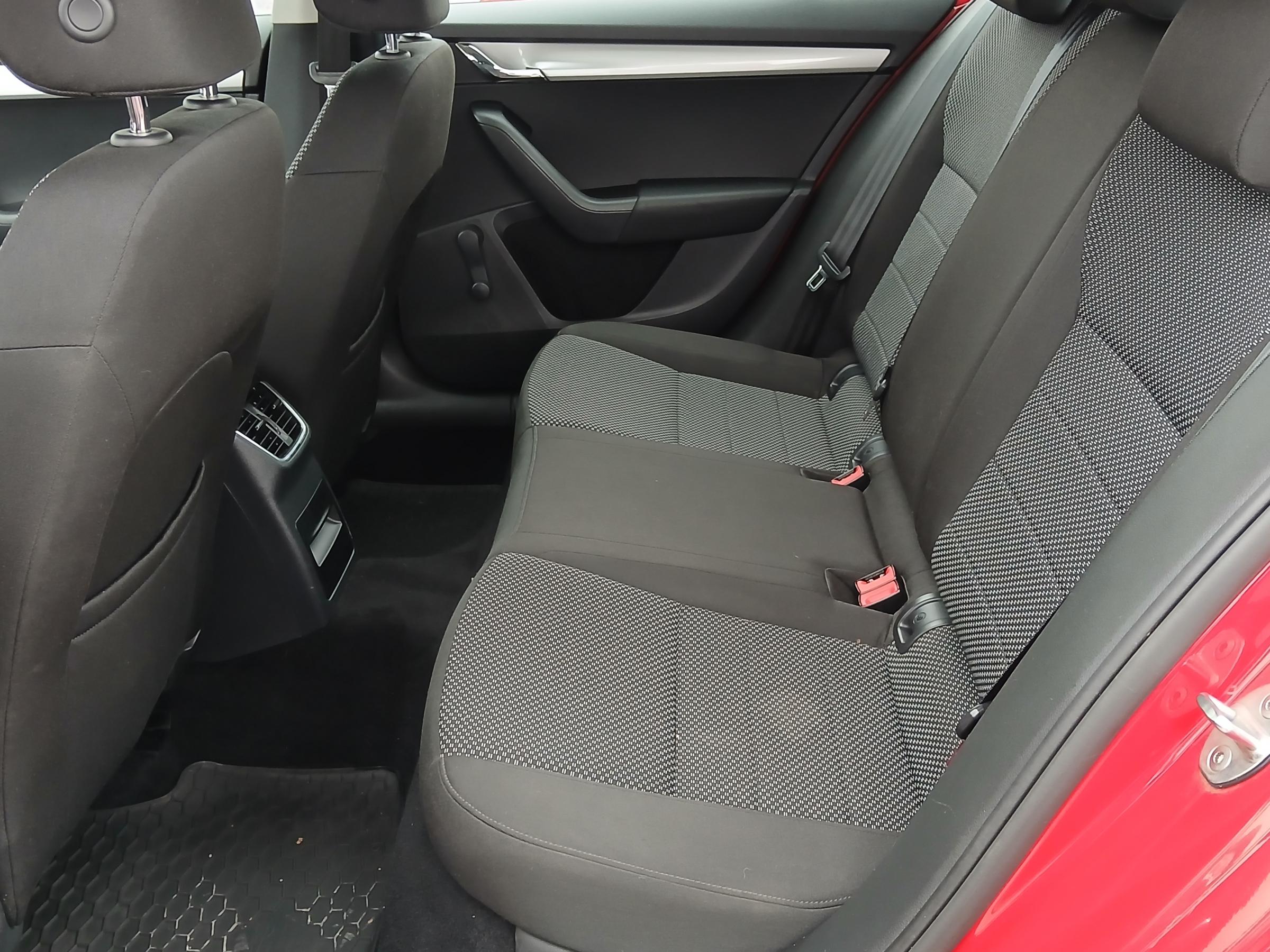 Škoda Octavia III, 2016 - pohled č. 10