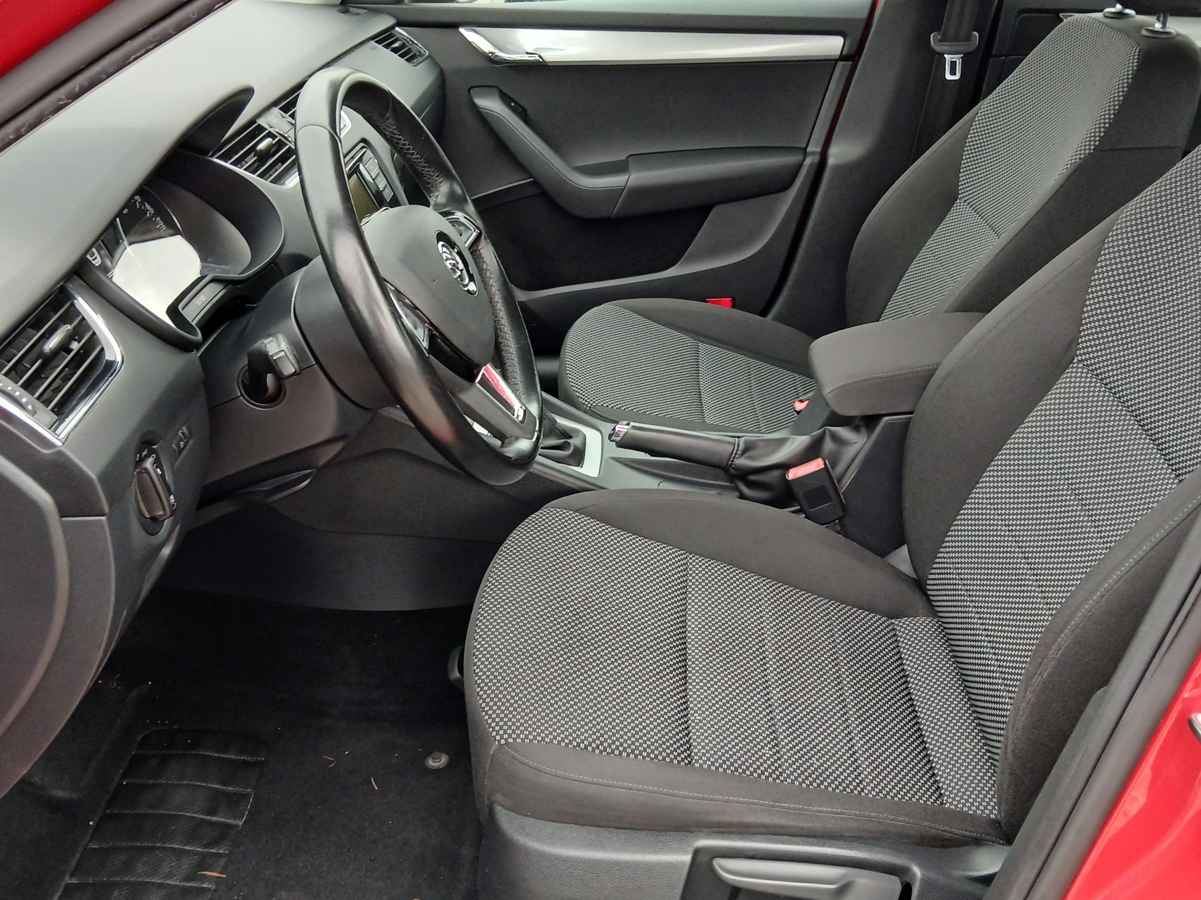 Škoda Octavia III, 2016 - pohled č. 9