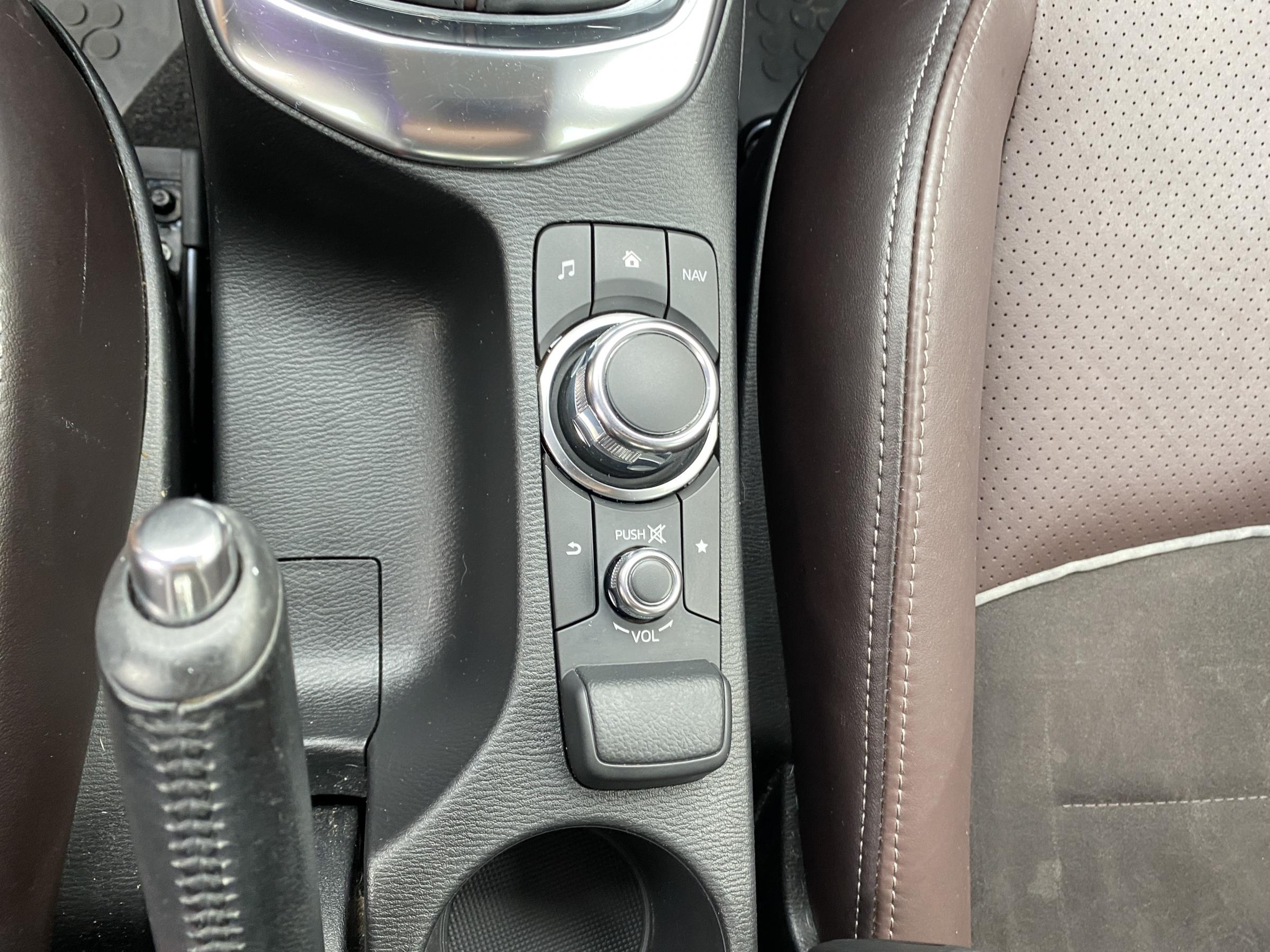 Mazda CX-3, 2018 - pohled č. 20