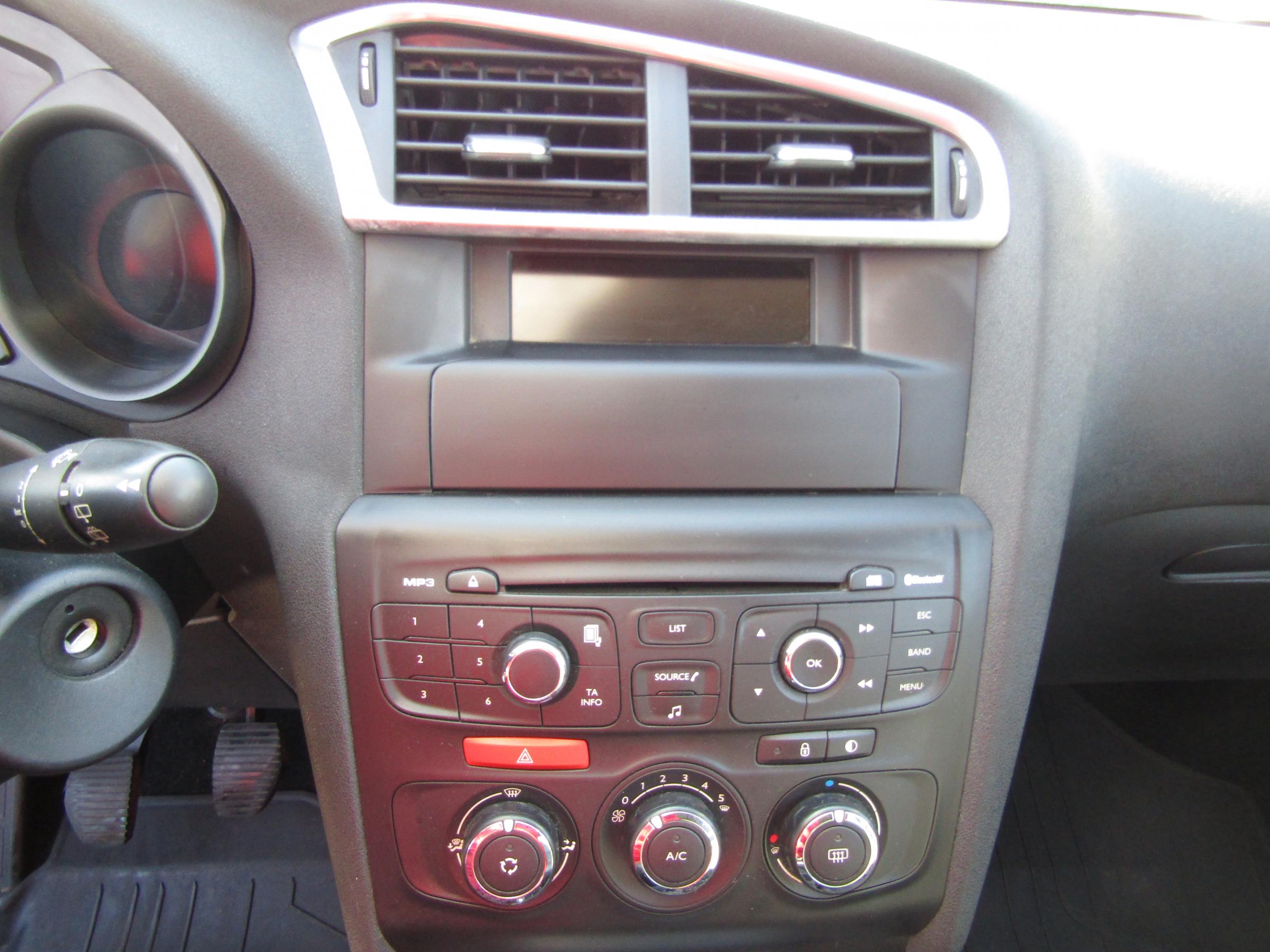 Citroën C4, 2012 - pohled č. 14