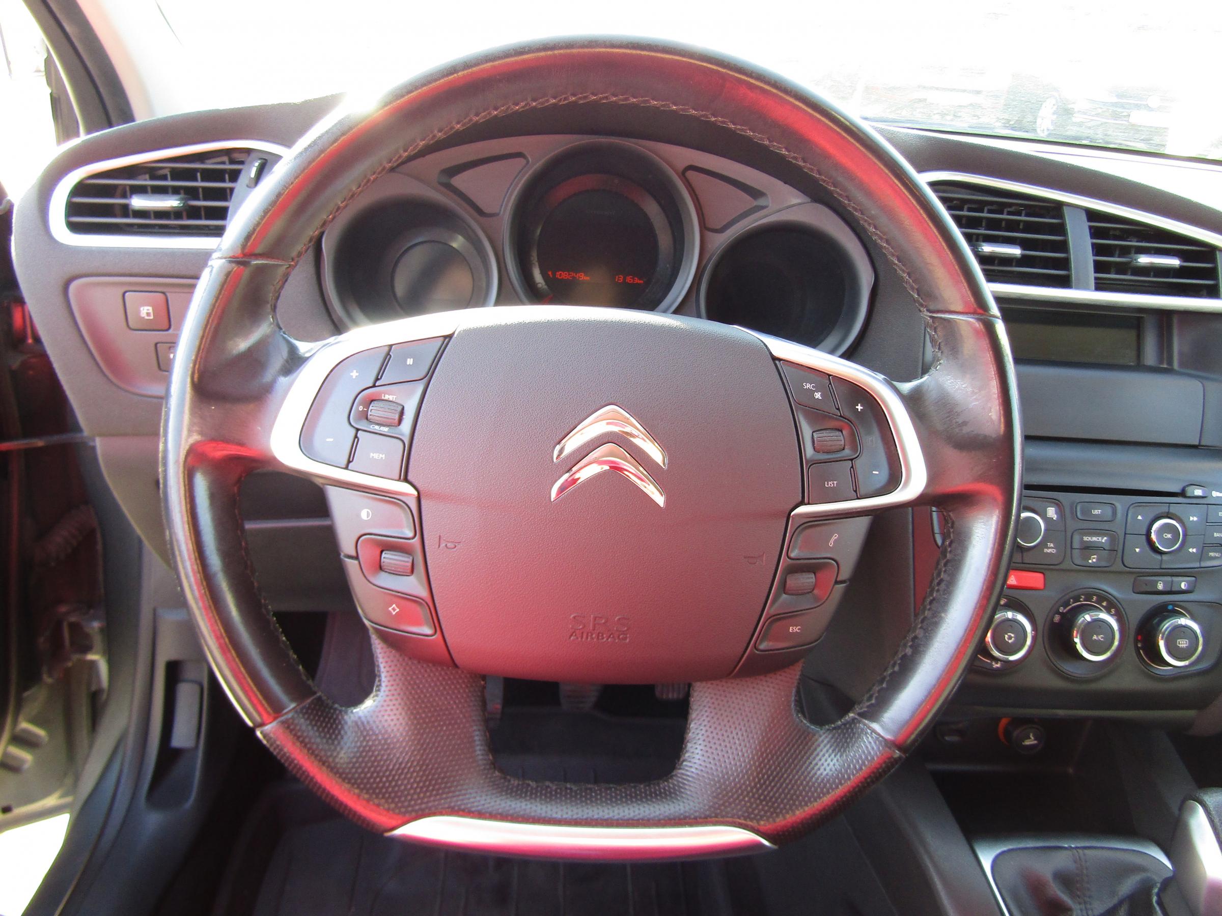 Citroën C4, 2012 - pohled č. 16