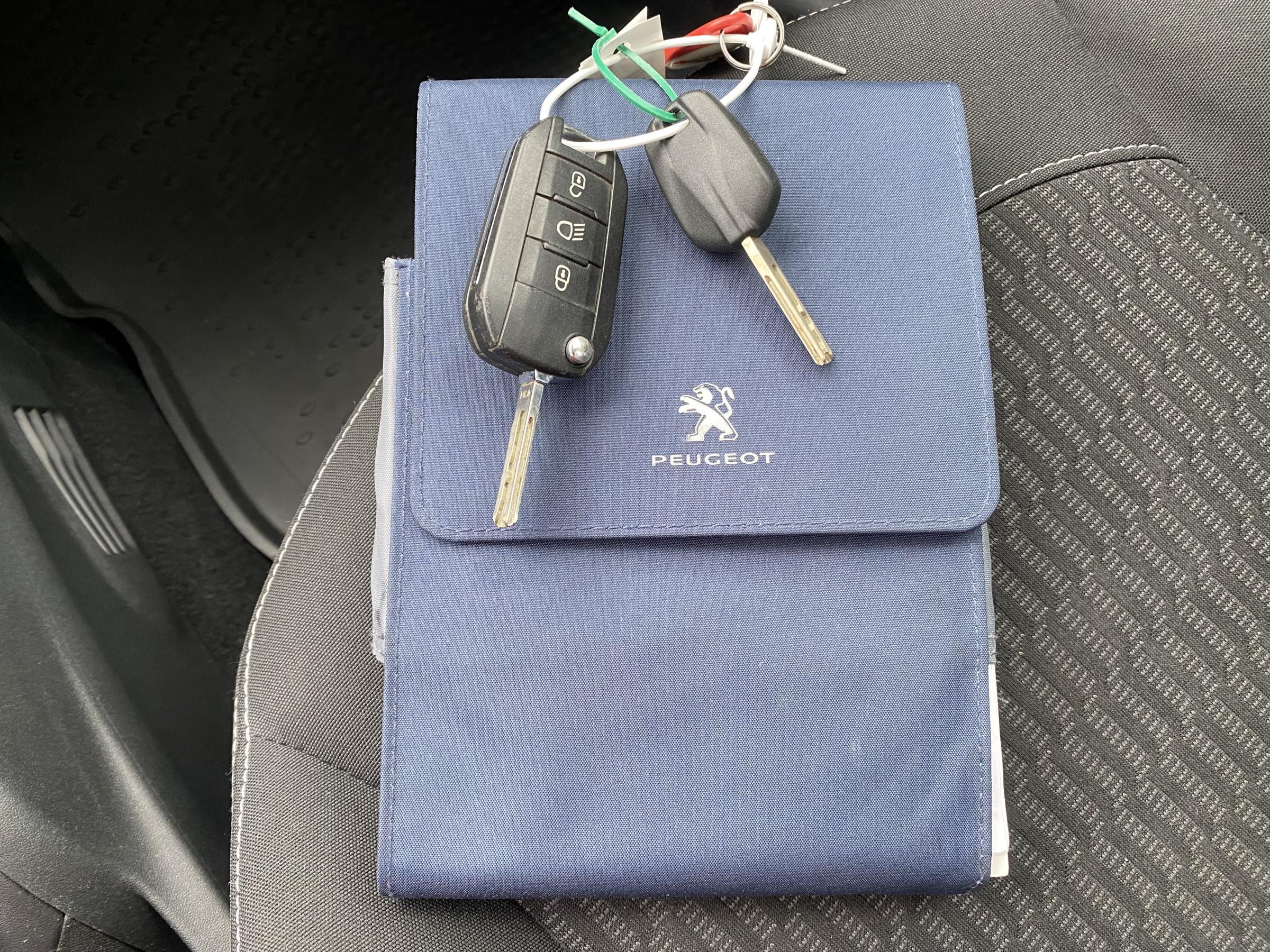 Peugeot 208, 2017 - pohled č. 15