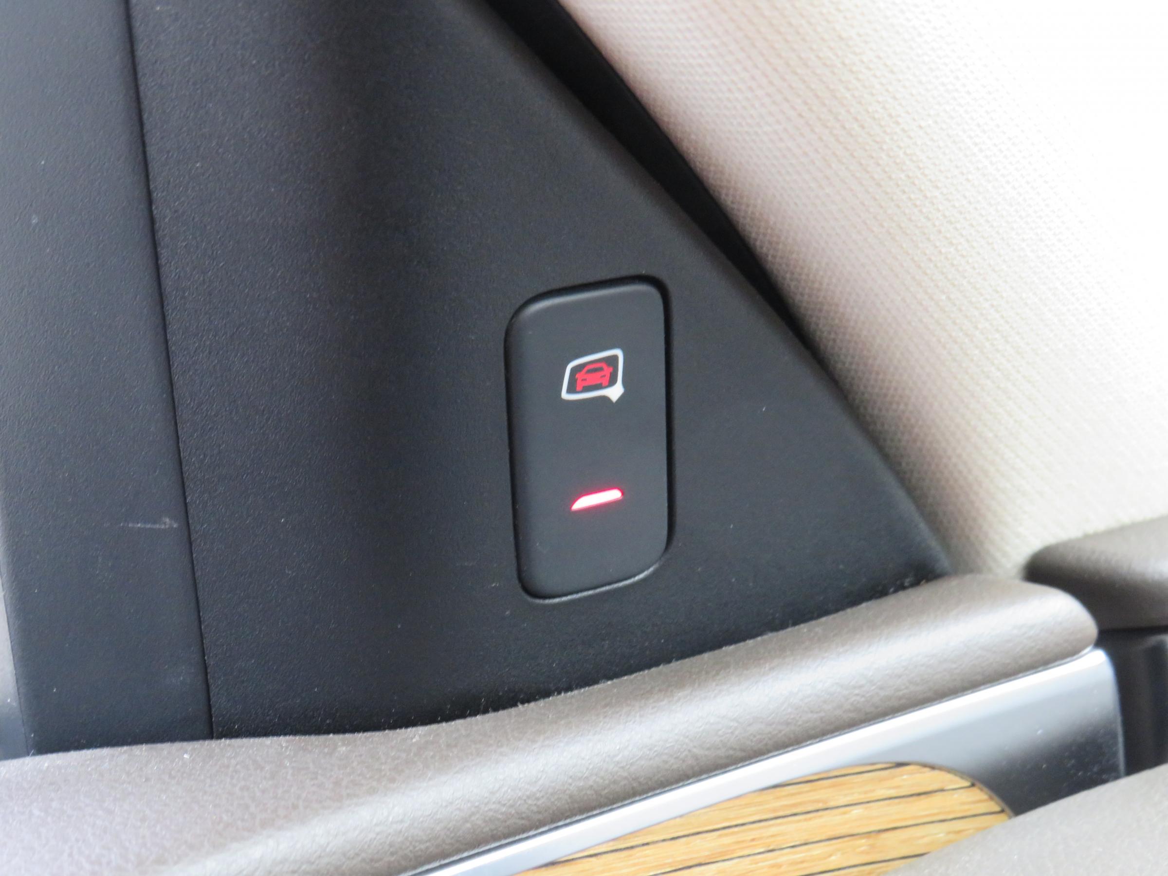 Audi A6, 2011 - pohled č. 24