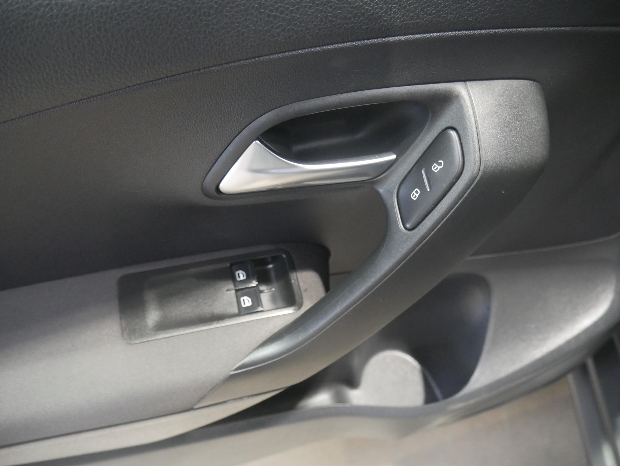 Volkswagen Polo, 2010 - pohled č. 11