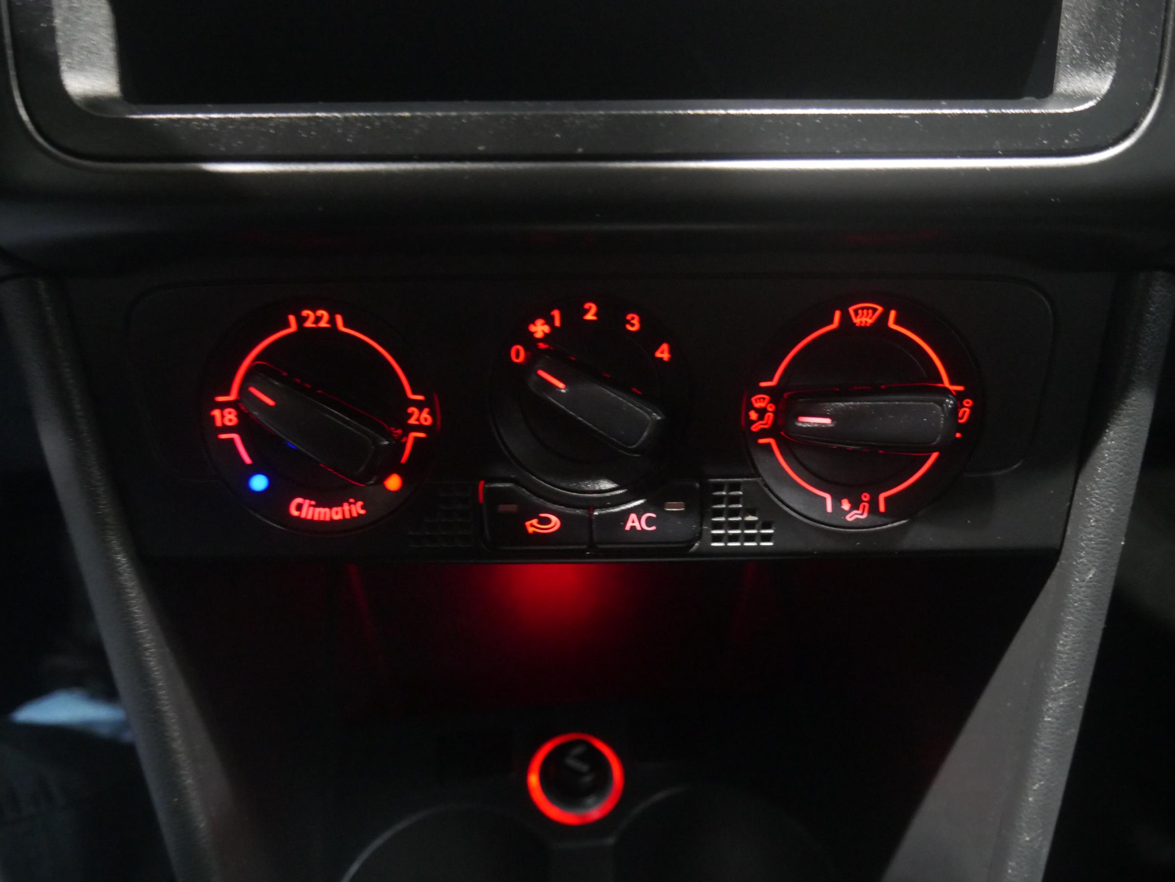 Volkswagen Polo, 2010 - pohled č. 13