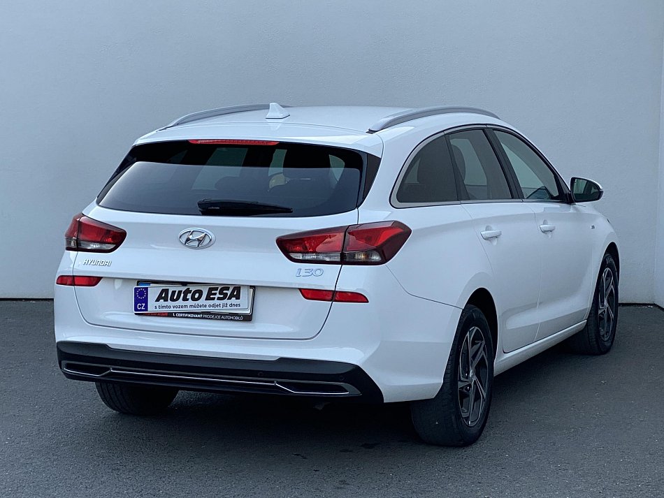 Hyundai I30 1.5 T-GDi Smart 48V