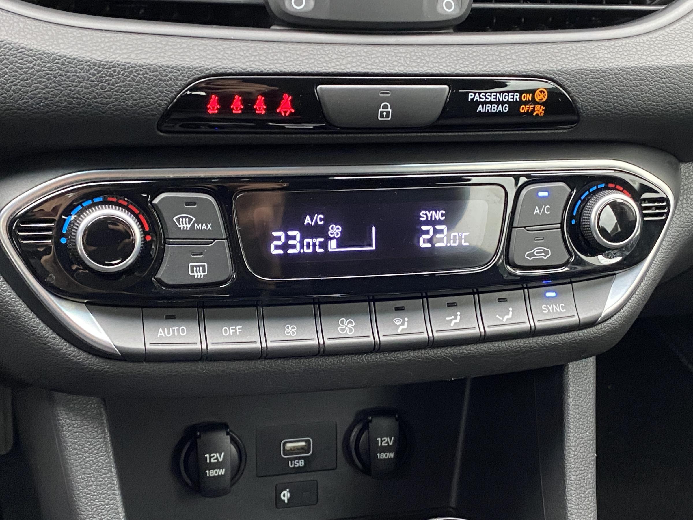 Hyundai i30, 2023 - pohled č. 15