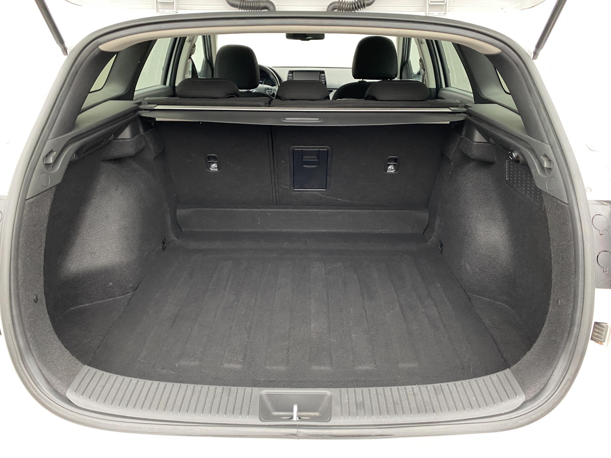 Hyundai i30, 2023 - pohled č. 7