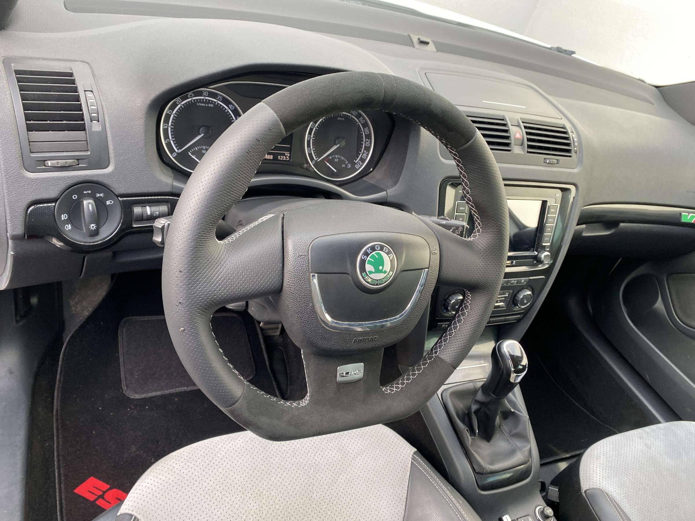 Škoda Octavia, 2012 - pohled č. 12