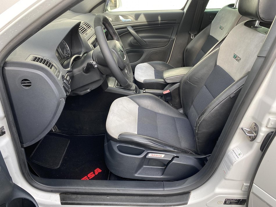 Škoda Octavia II 2.0 TDi RS