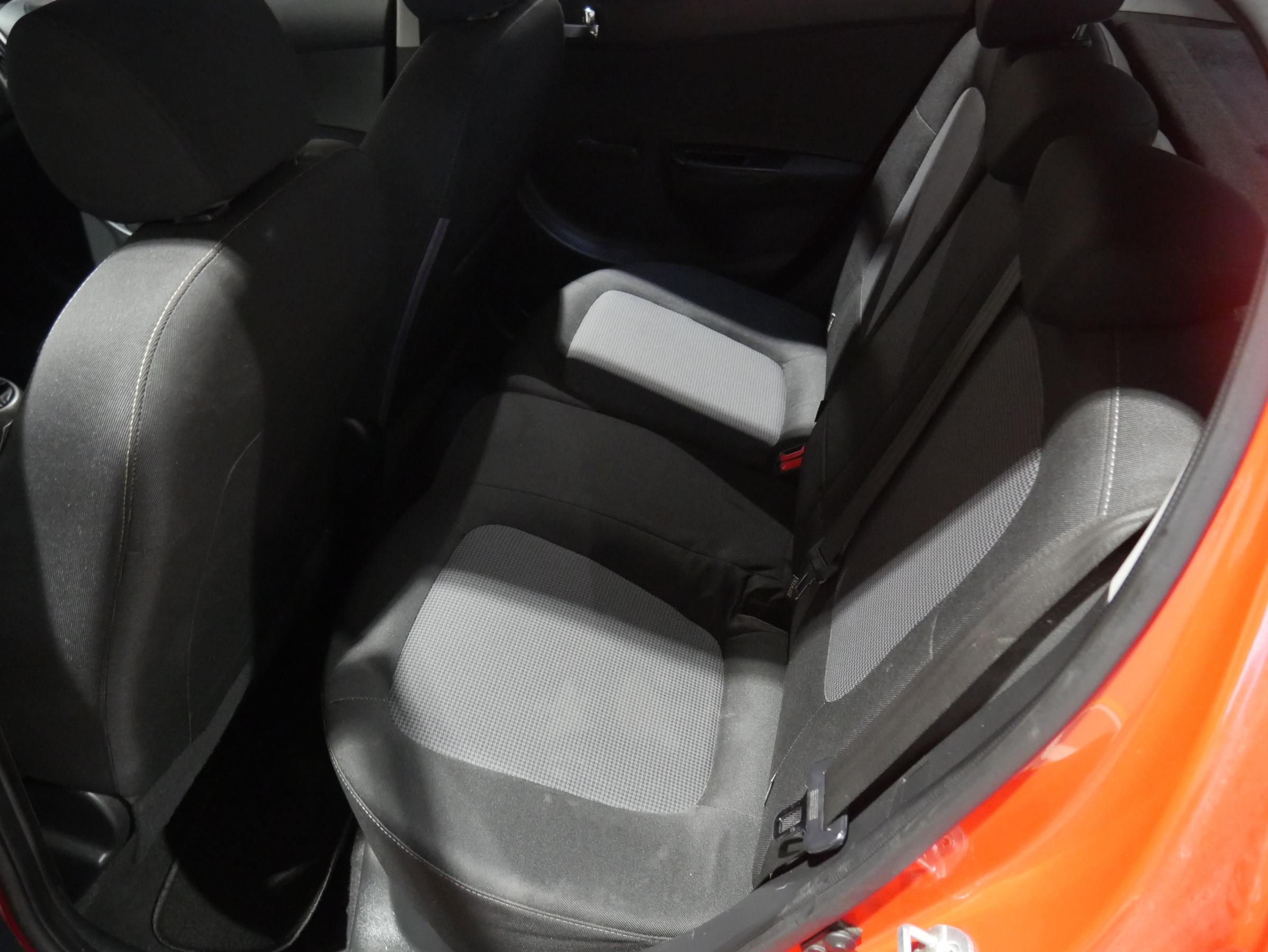 Hyundai i20, 2012 - pohled č. 10