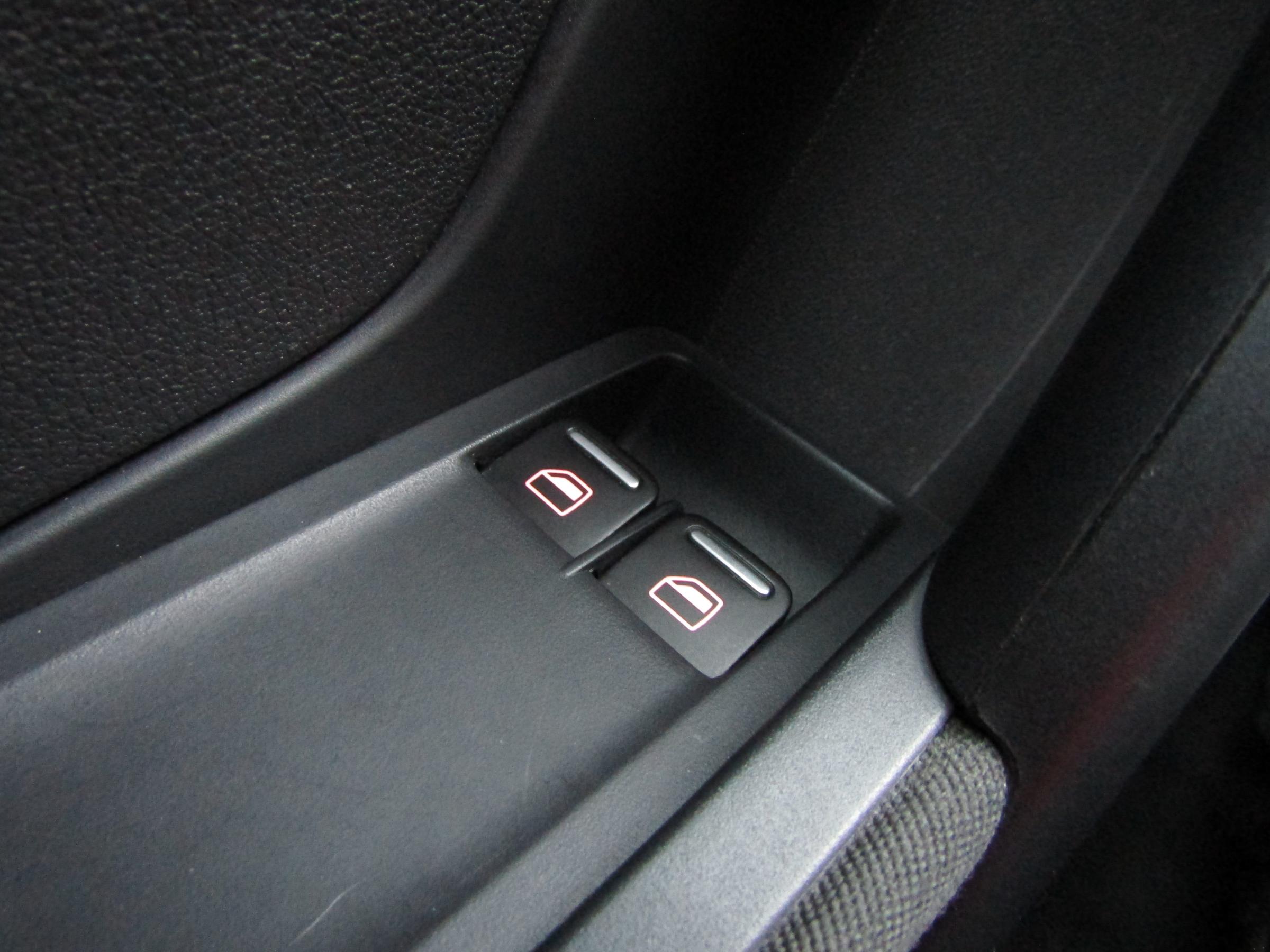 Volkswagen Beetle, 2012 - pohled č. 17