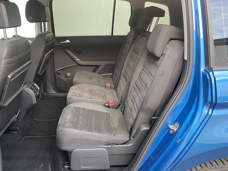 Volkswagen Touran 2.0 TDi 