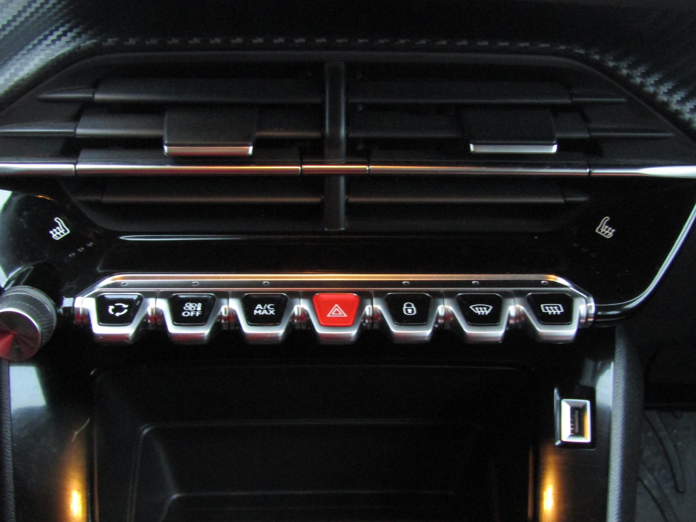 Peugeot 2008, 2020 - pohled č. 15