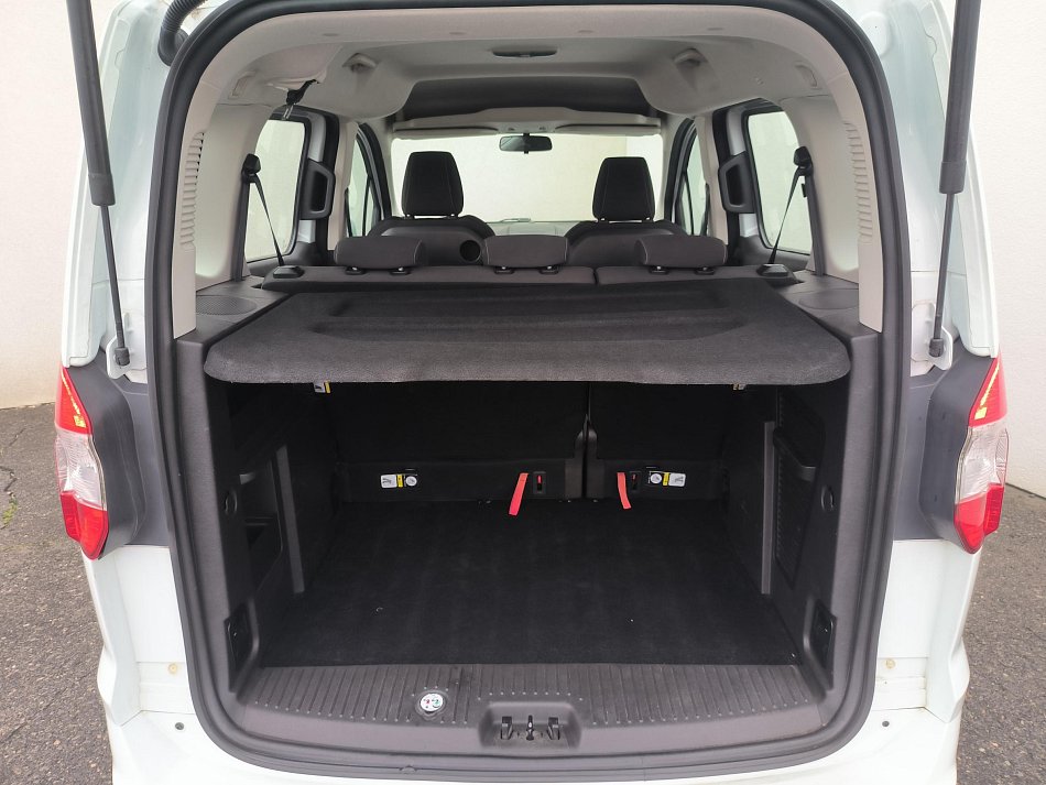 Ford Tourneo Courier 1.0T 