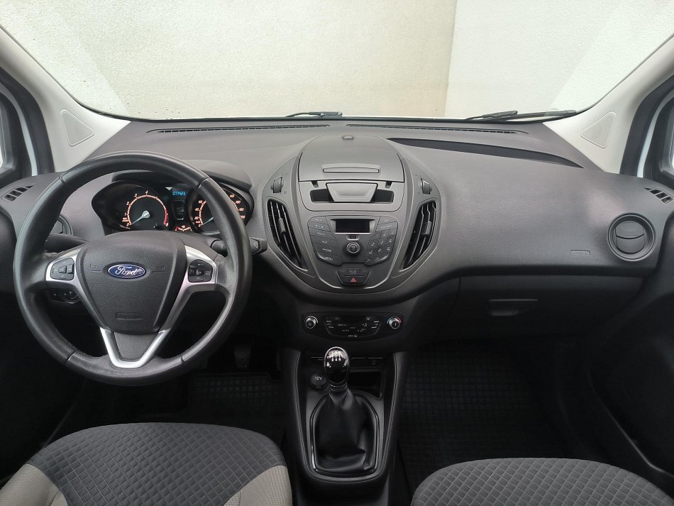 Ford Tourneo Courier 1.0T 