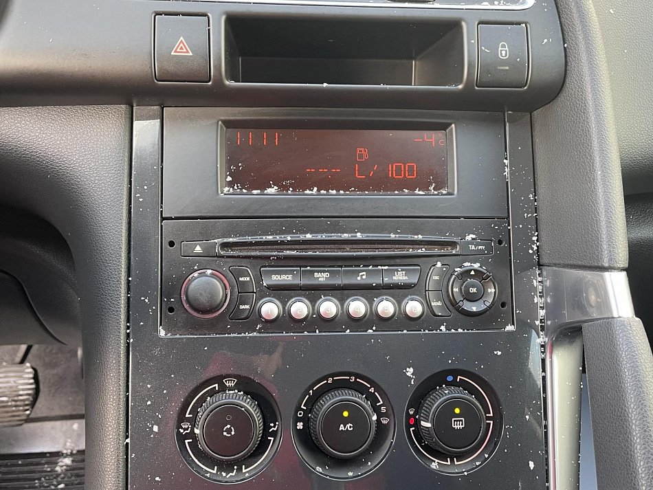 Peugeot 3008 1.6 VTi 