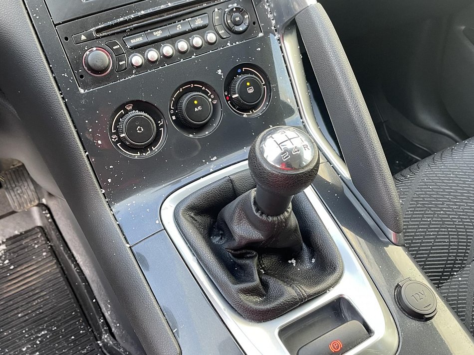 Peugeot 3008 1.6 VTi 