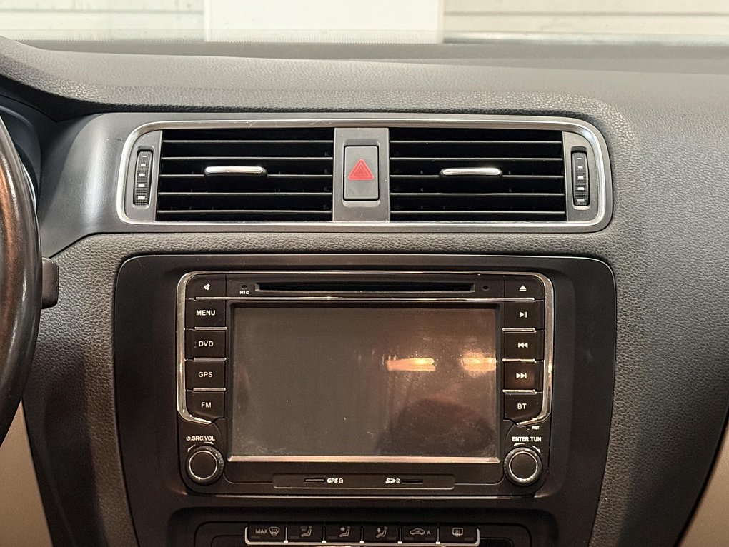 Volkswagen Jetta 1.4TSi 