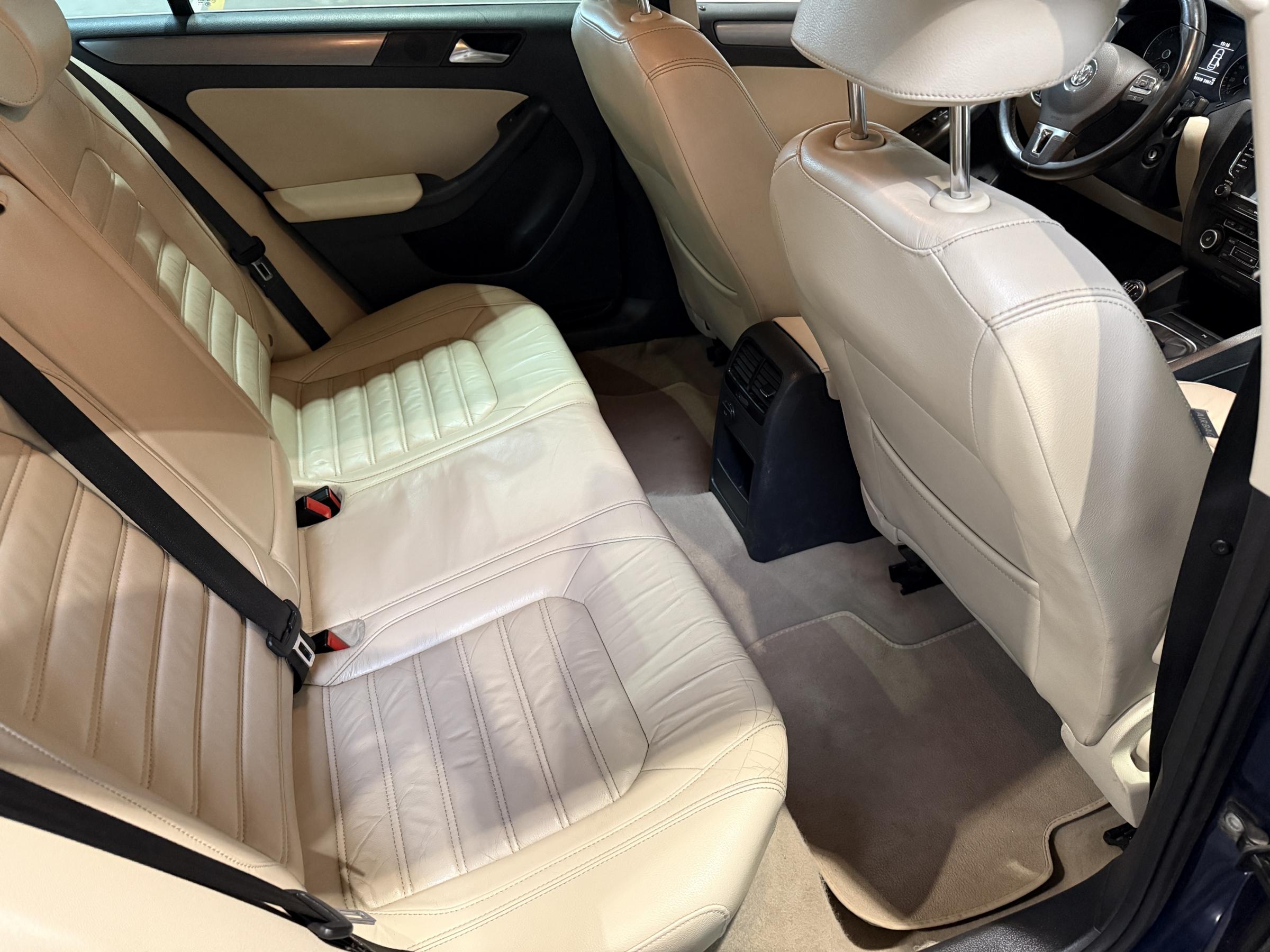 Volkswagen Jetta, 2012 - pohled č. 12