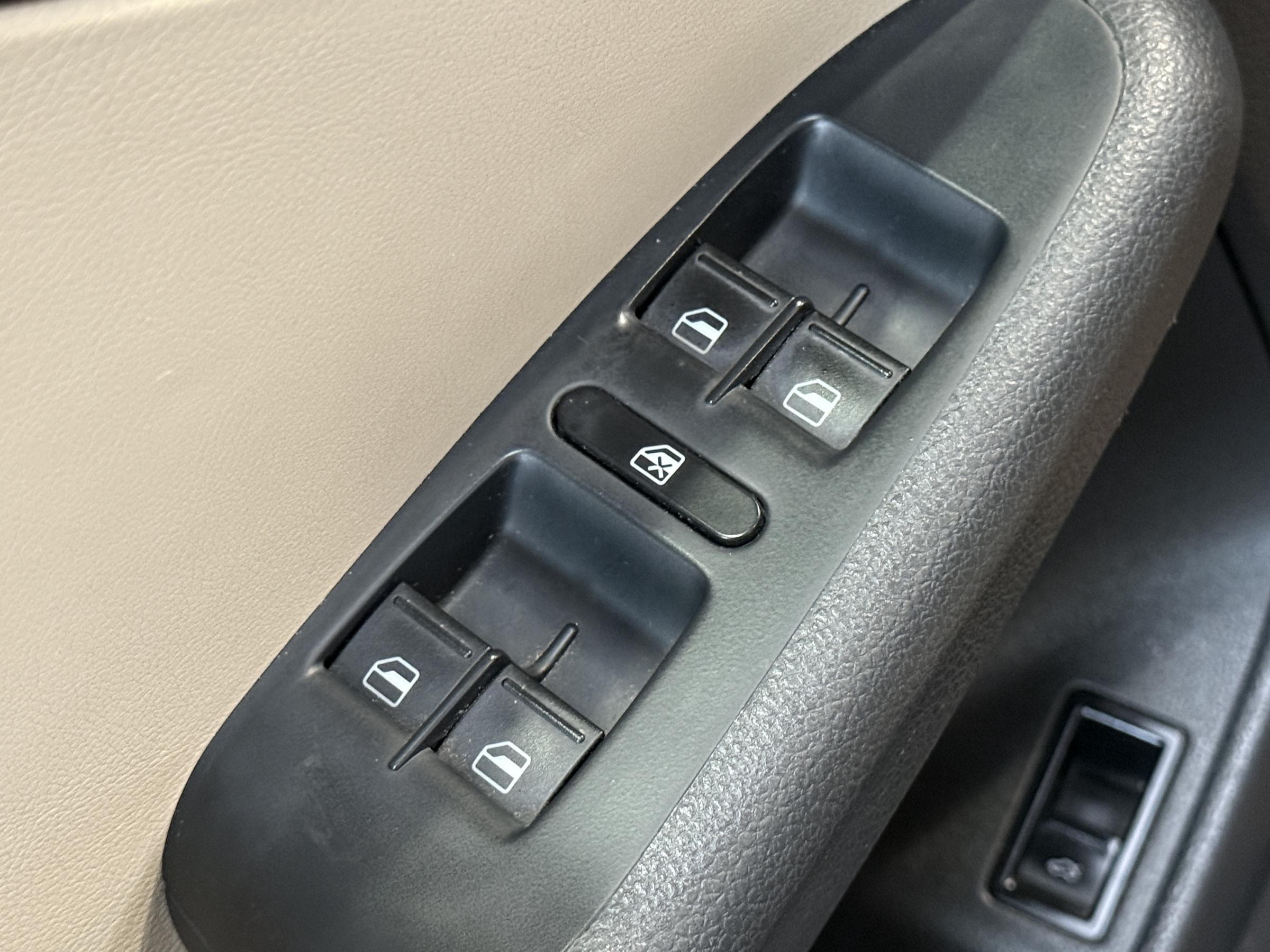 Volkswagen Jetta, 2012 - pohled č. 14