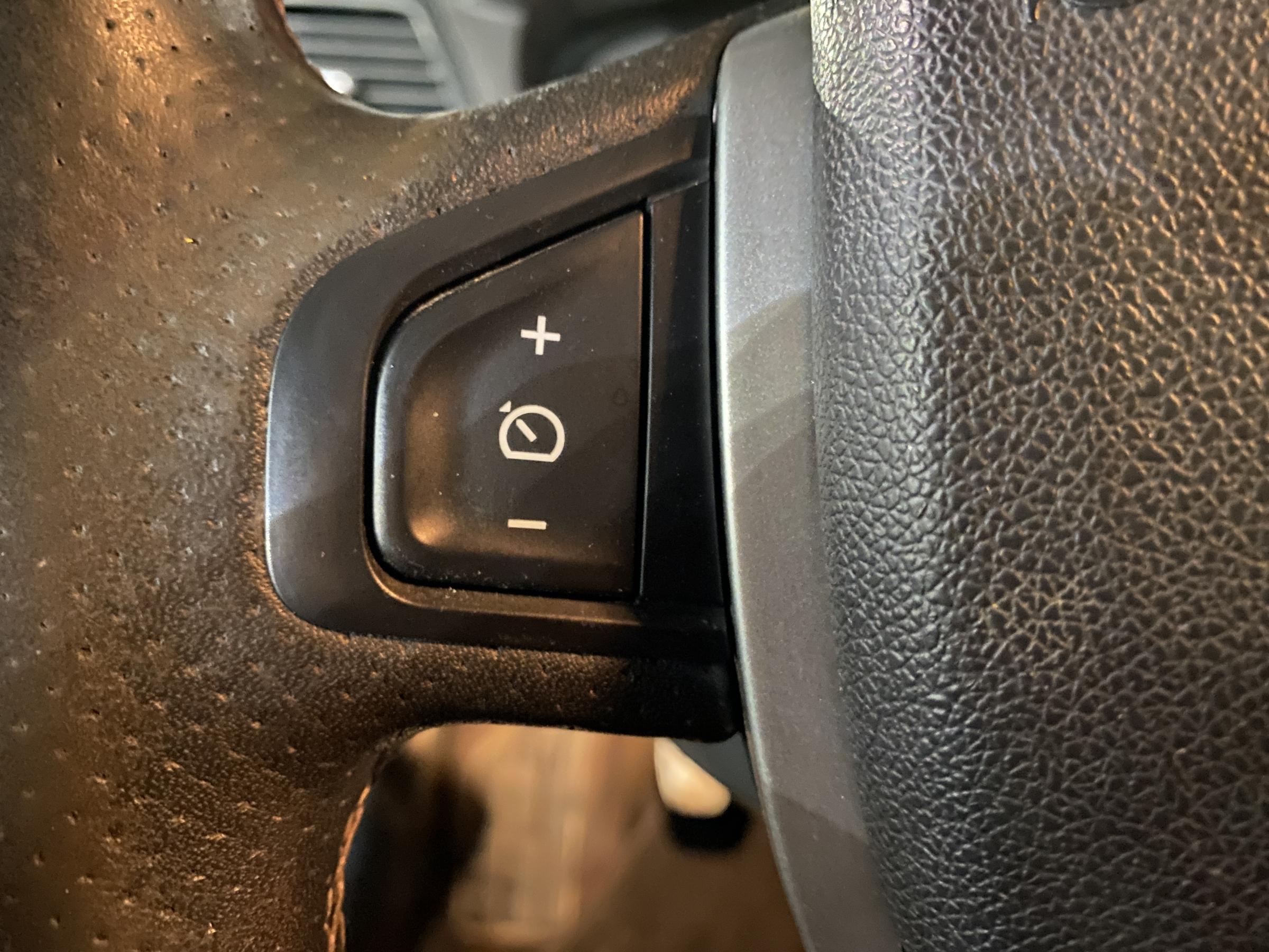 Renault Laguna, 2010 - pohled č. 13