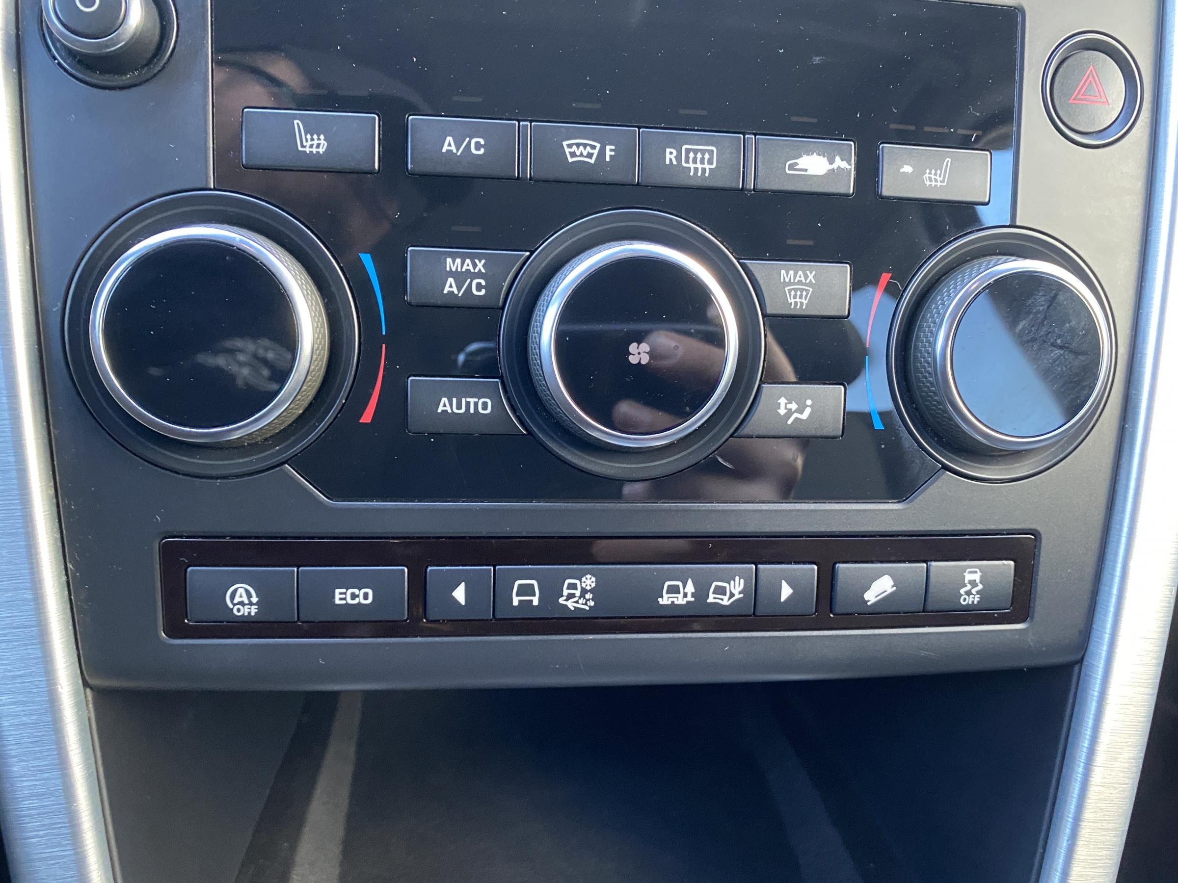 Land Rover Discovery Sport, 2018 - pohled č. 16