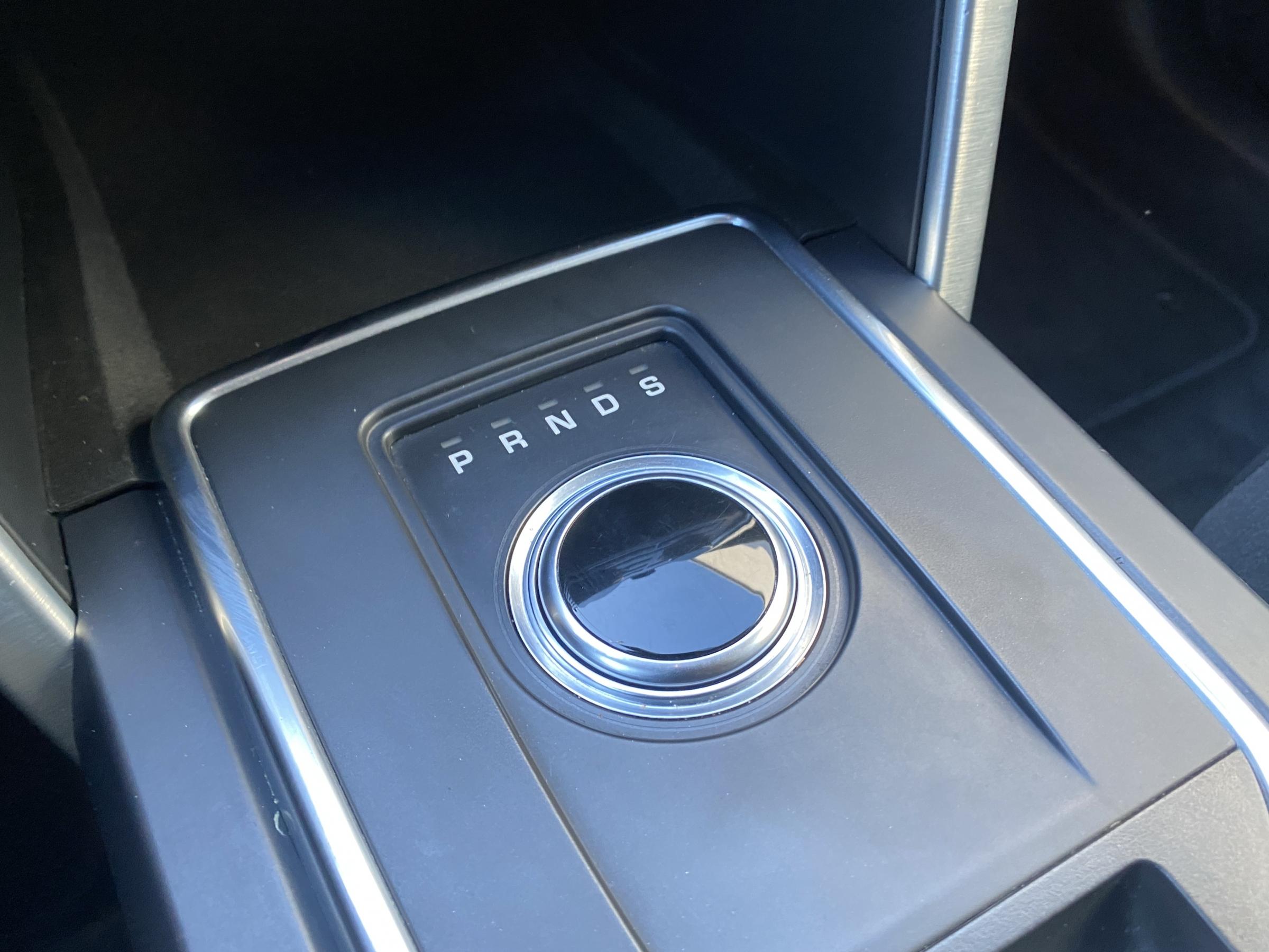 Land Rover Discovery Sport, 2018 - pohled č. 17