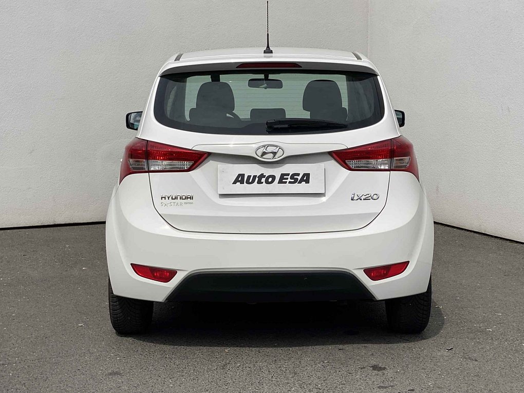 Hyundai Ix20 1.4i 