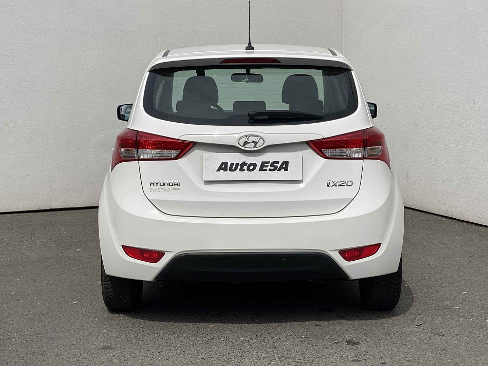 Hyundai Ix20 1.4i 