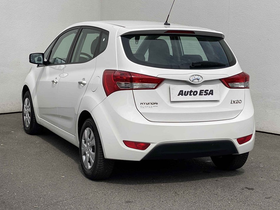 Hyundai Ix20 1.4i 