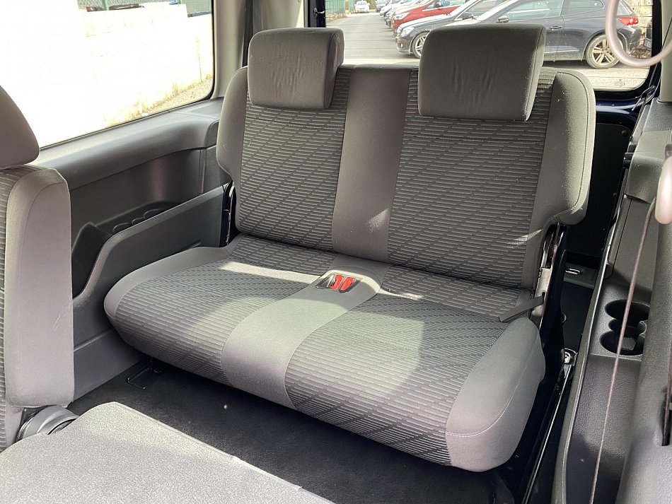 Volkswagen Caddy 2.0TDi Comfortline MAXi 7míst