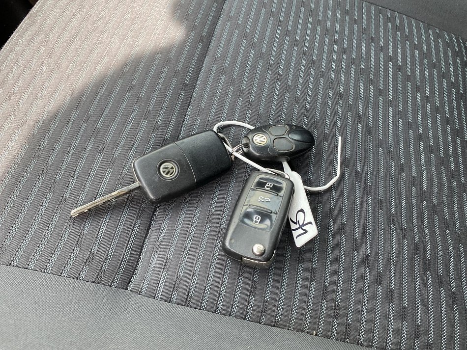 Volkswagen Caddy 2.0TDi Comfortline MAXi 7míst