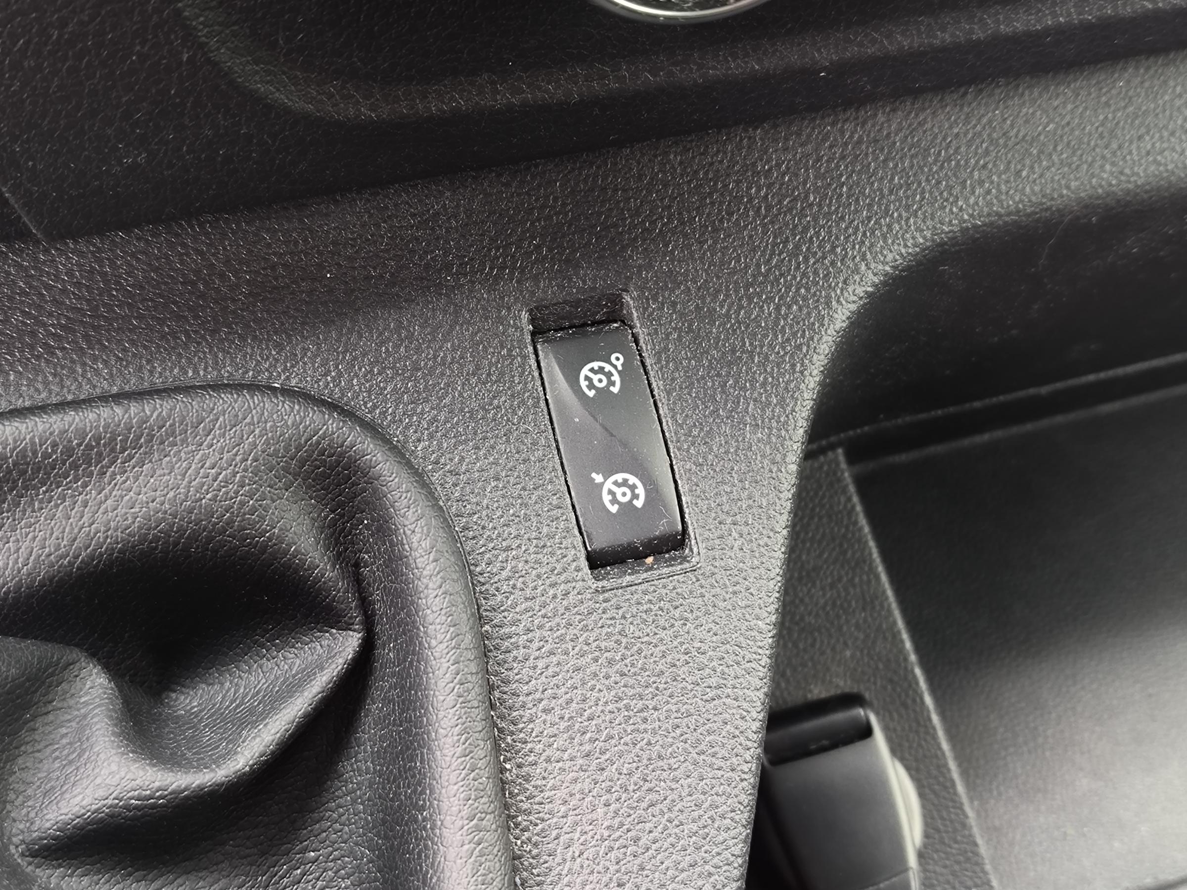 Renault Master, 2021 - pohled č. 15