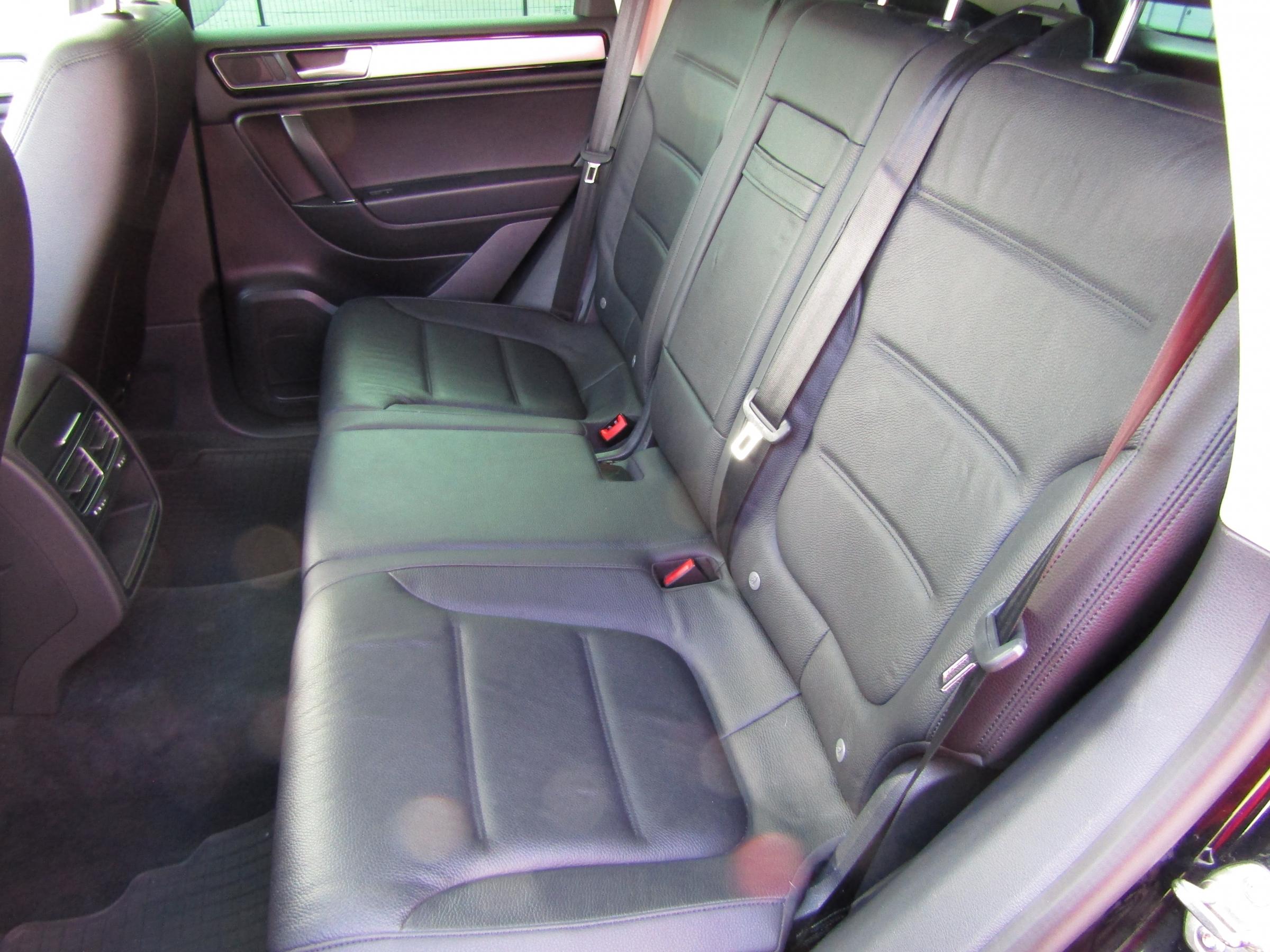 Volkswagen Touareg, 2017 - pohled č. 10