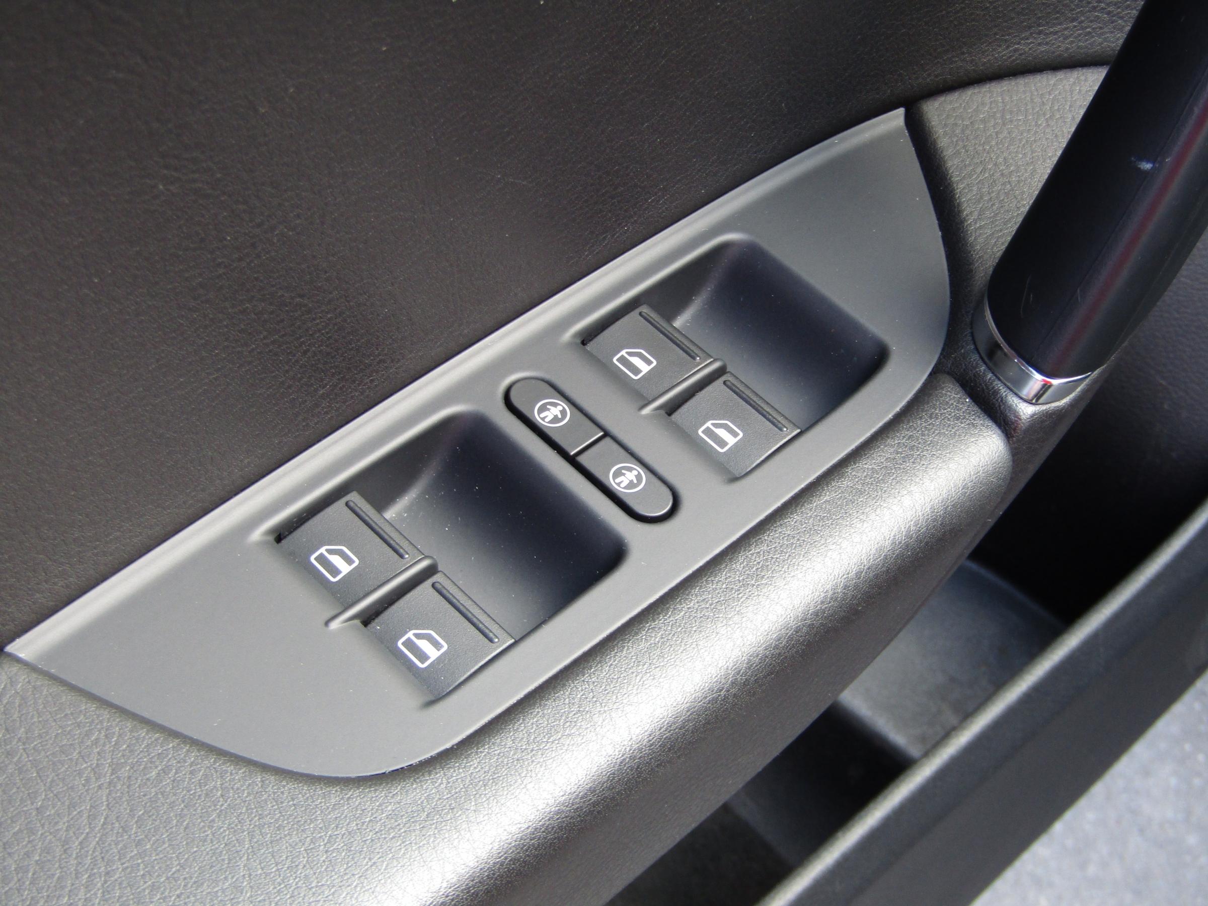 Volkswagen Touareg, 2017 - pohled č. 11