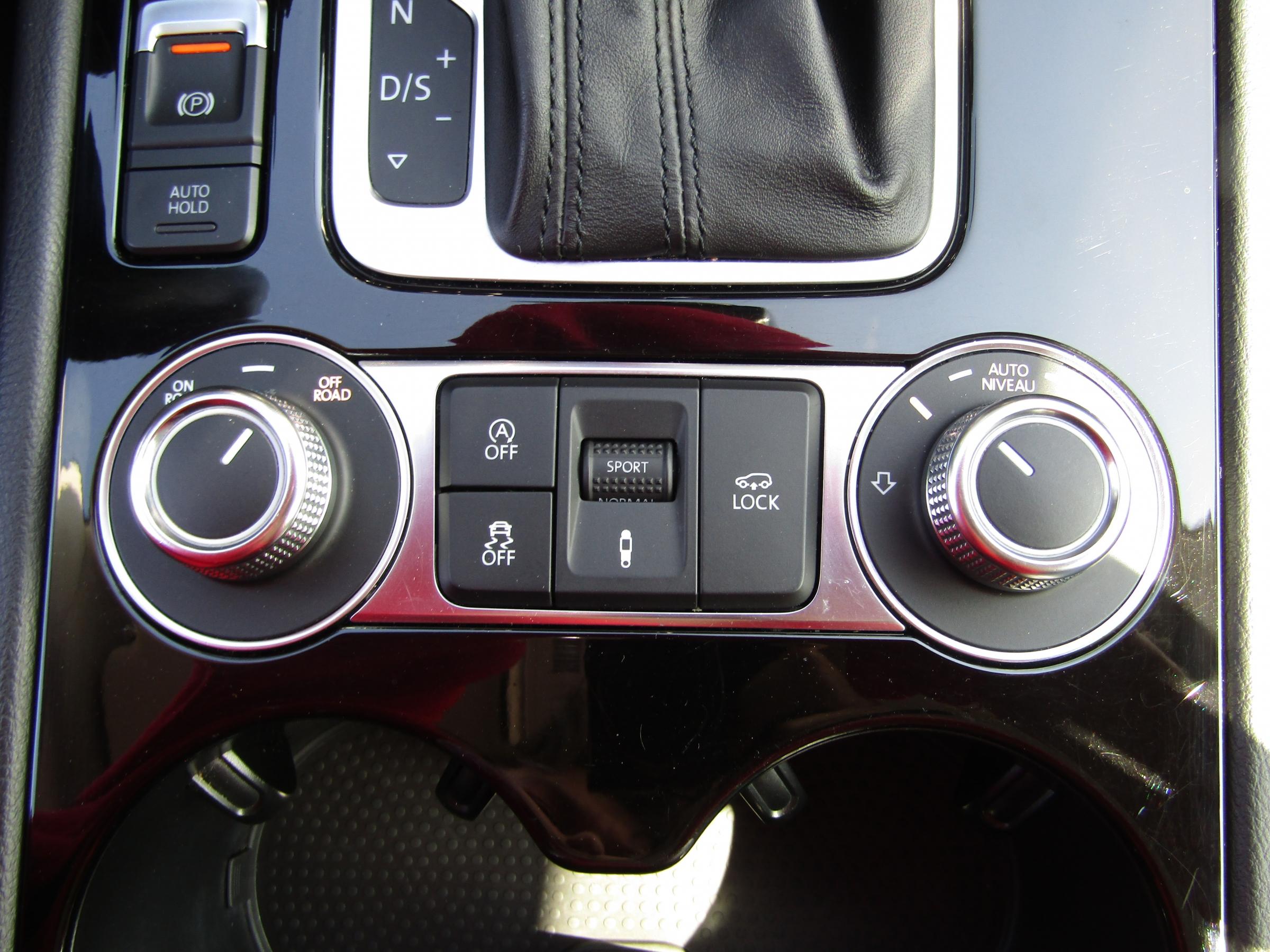 Volkswagen Touareg, 2017 - pohled č. 14