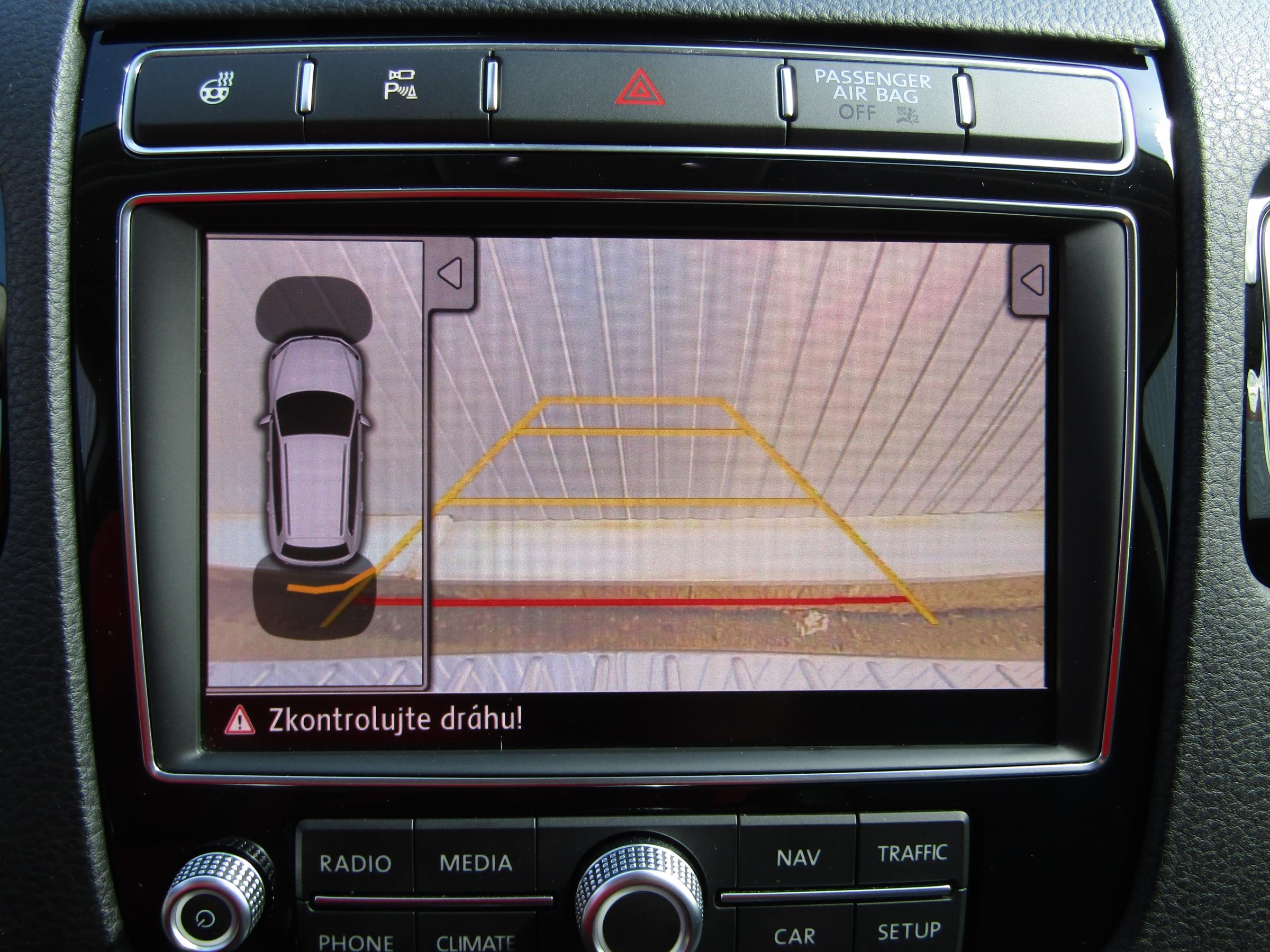 Volkswagen Touareg, 2017 - pohled č. 20