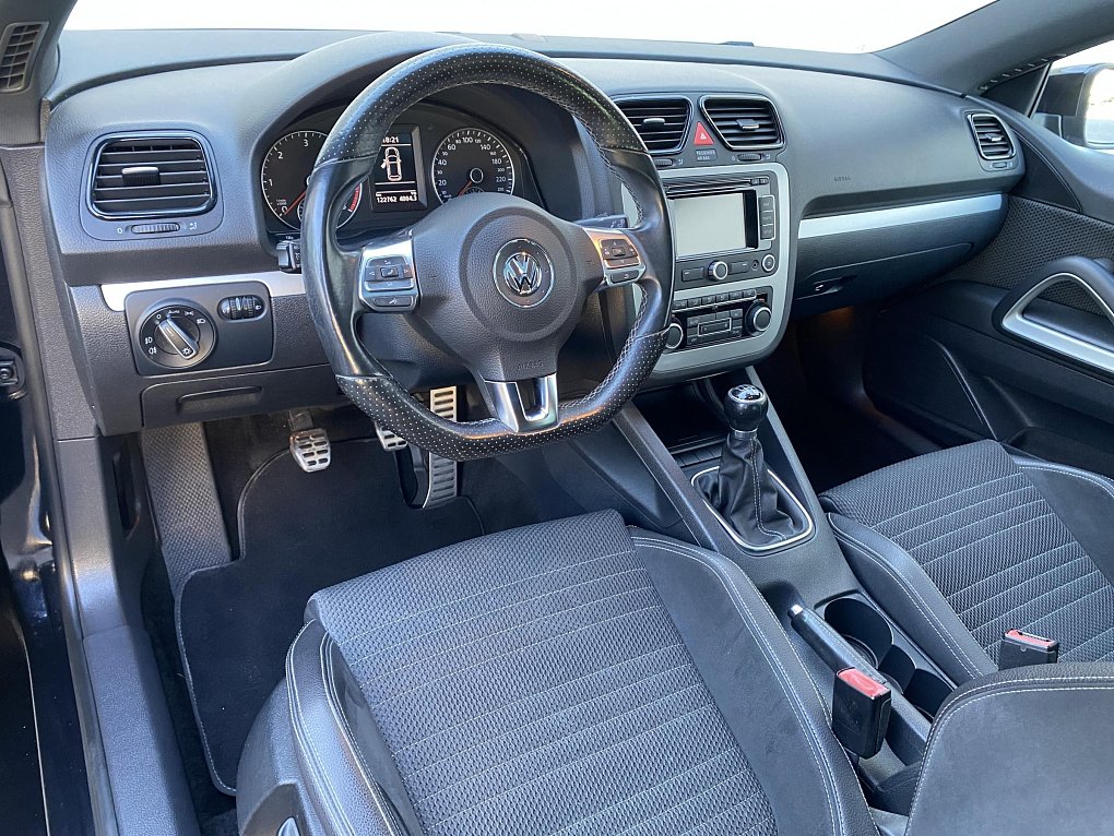 Volkswagen Scirocco 2.0 TDi Sport