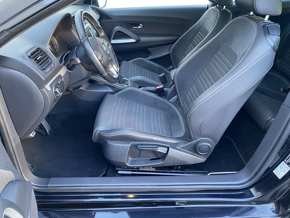 Volkswagen Scirocco 2.0 TDi Sport