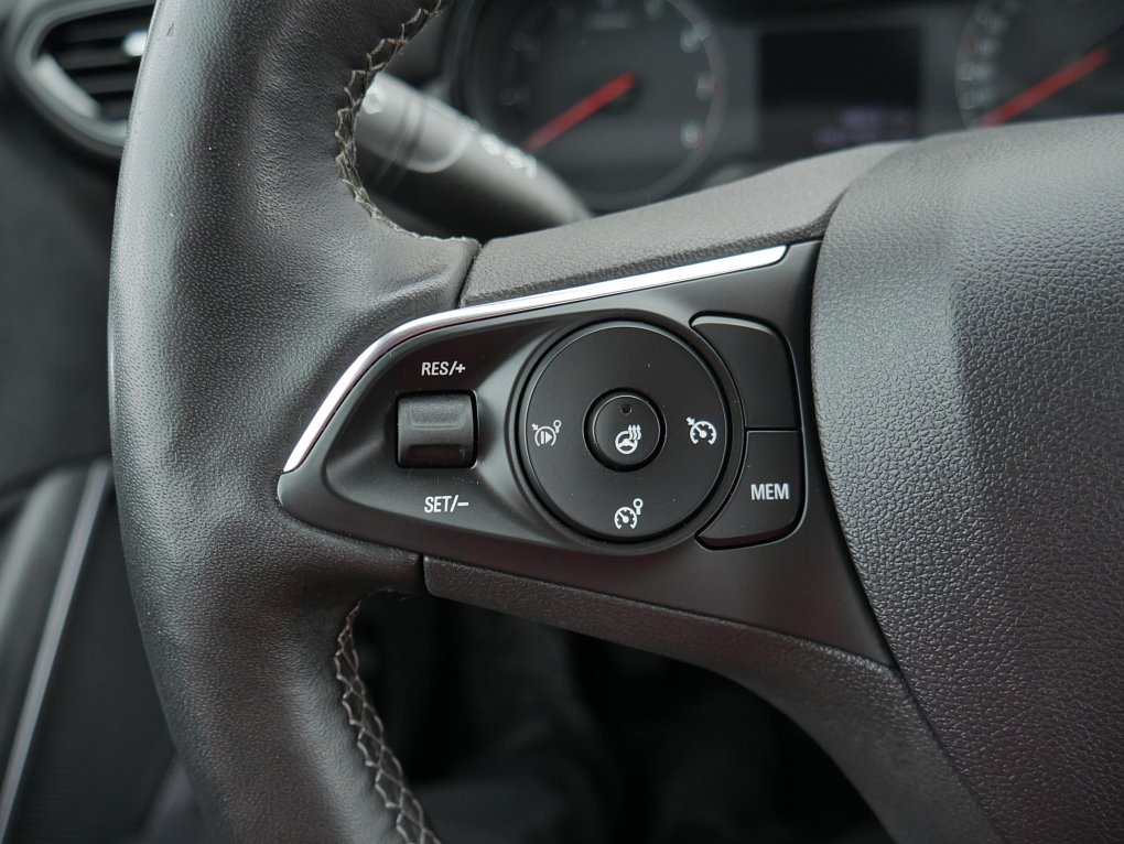 Opel Crossland X 1.2i 