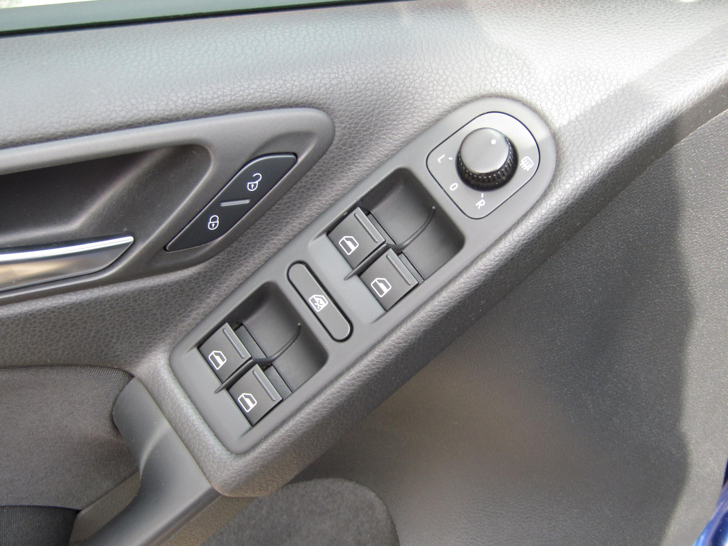 Volkswagen Golf, 2010 - pohled č. 11