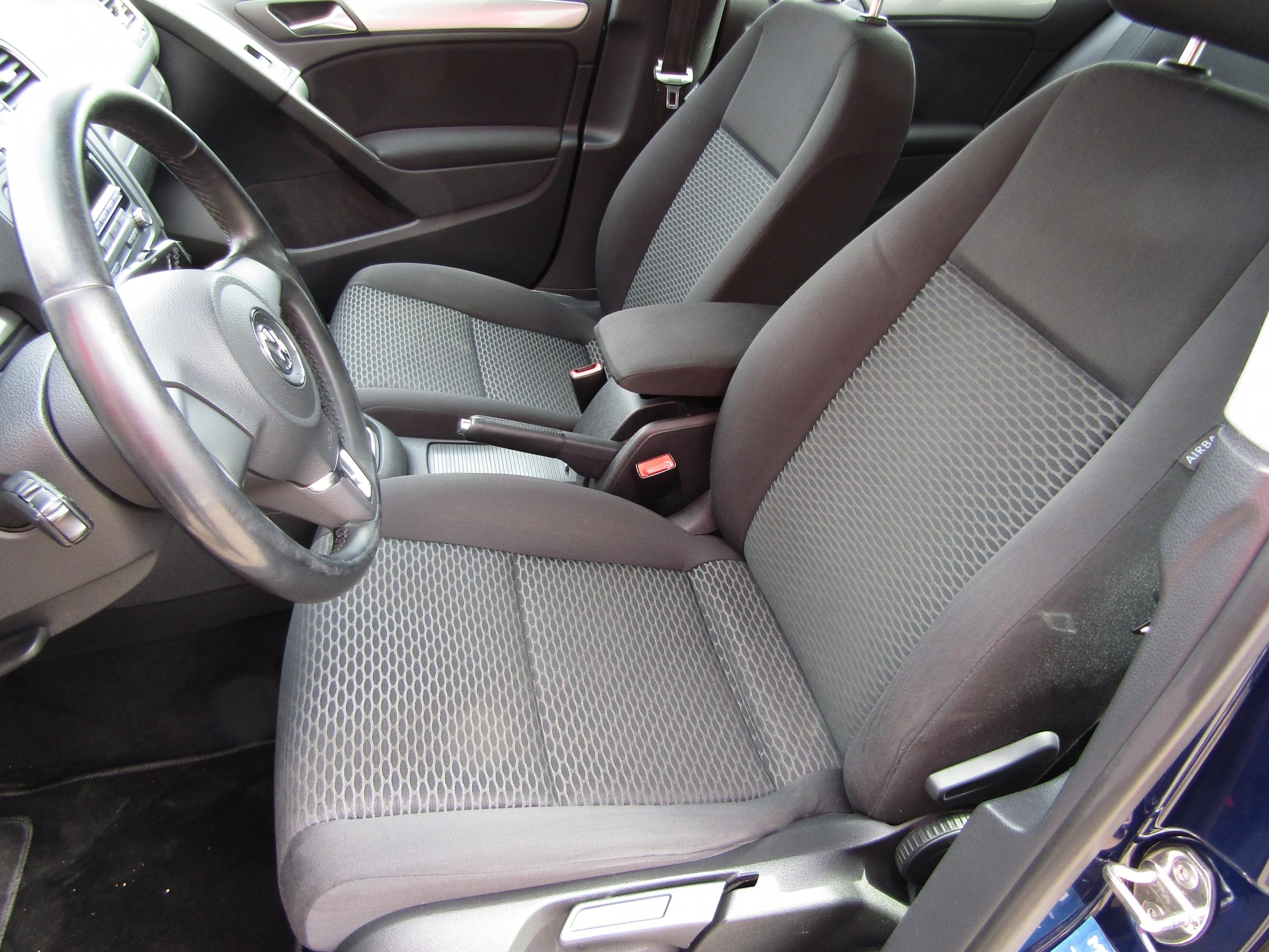 Volkswagen Golf, 2010 - pohled č. 9