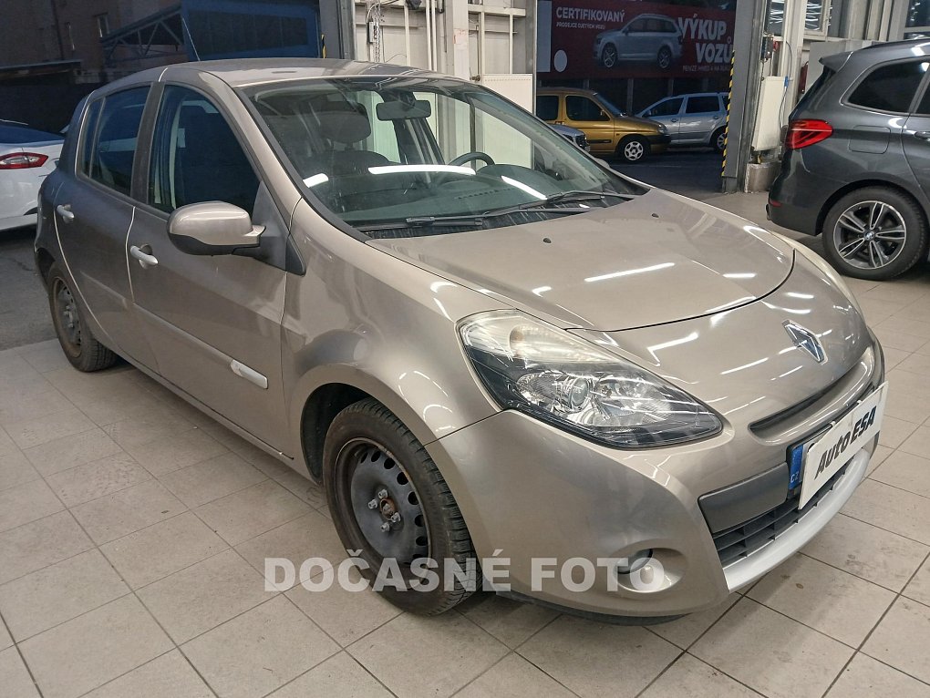 Renault Clio 1.2i 